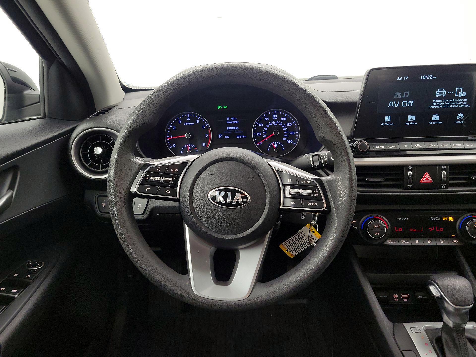 Thumbnail: 2019 Kia Forte - 10