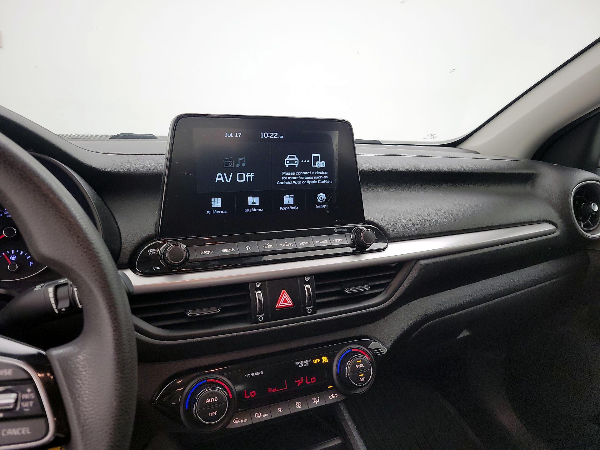 Thumbnail: 2019 Kia Forte - 14