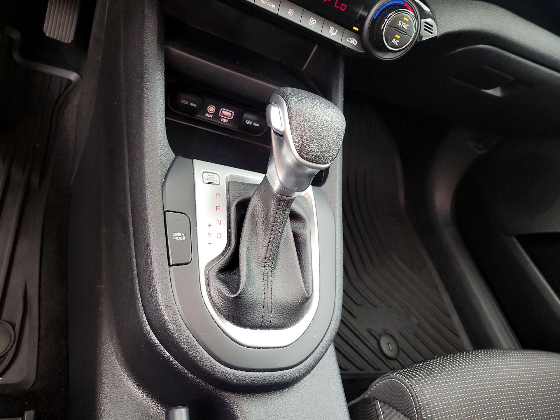 Thumbnail: 2019 Kia Forte - 16