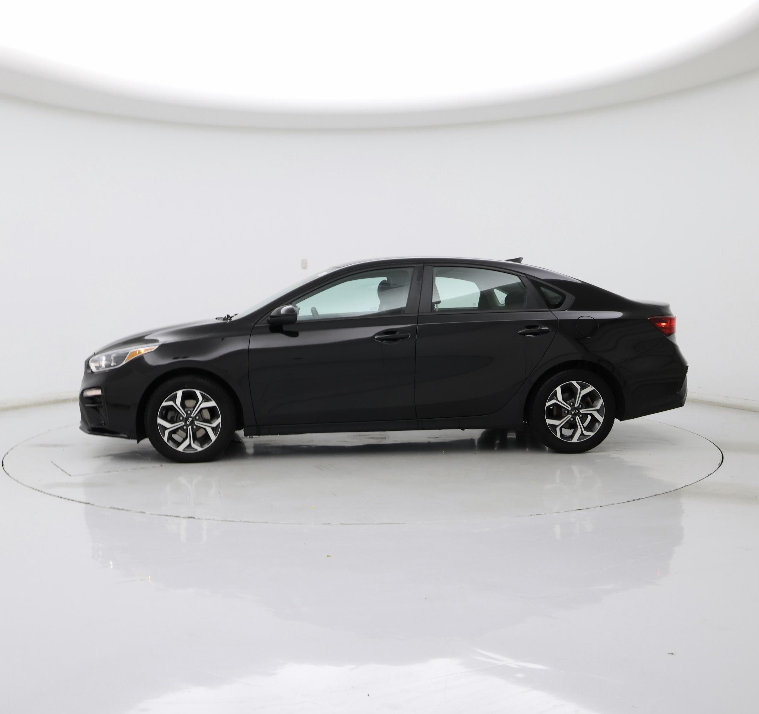 Thumbnail: 2019 Kia Forte - 3