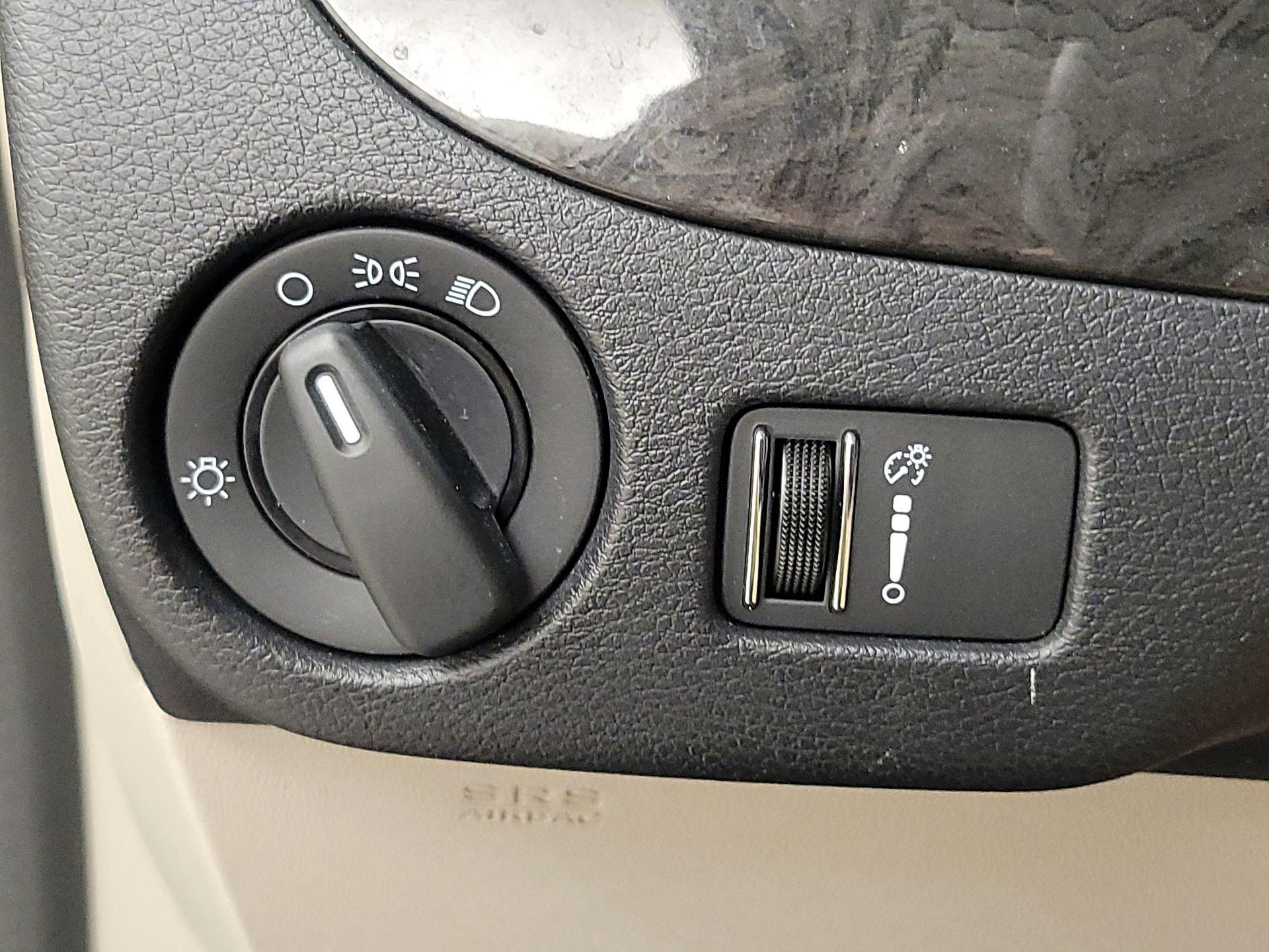 Thumbnail: 2019 Dodge Grand Caravan - 13