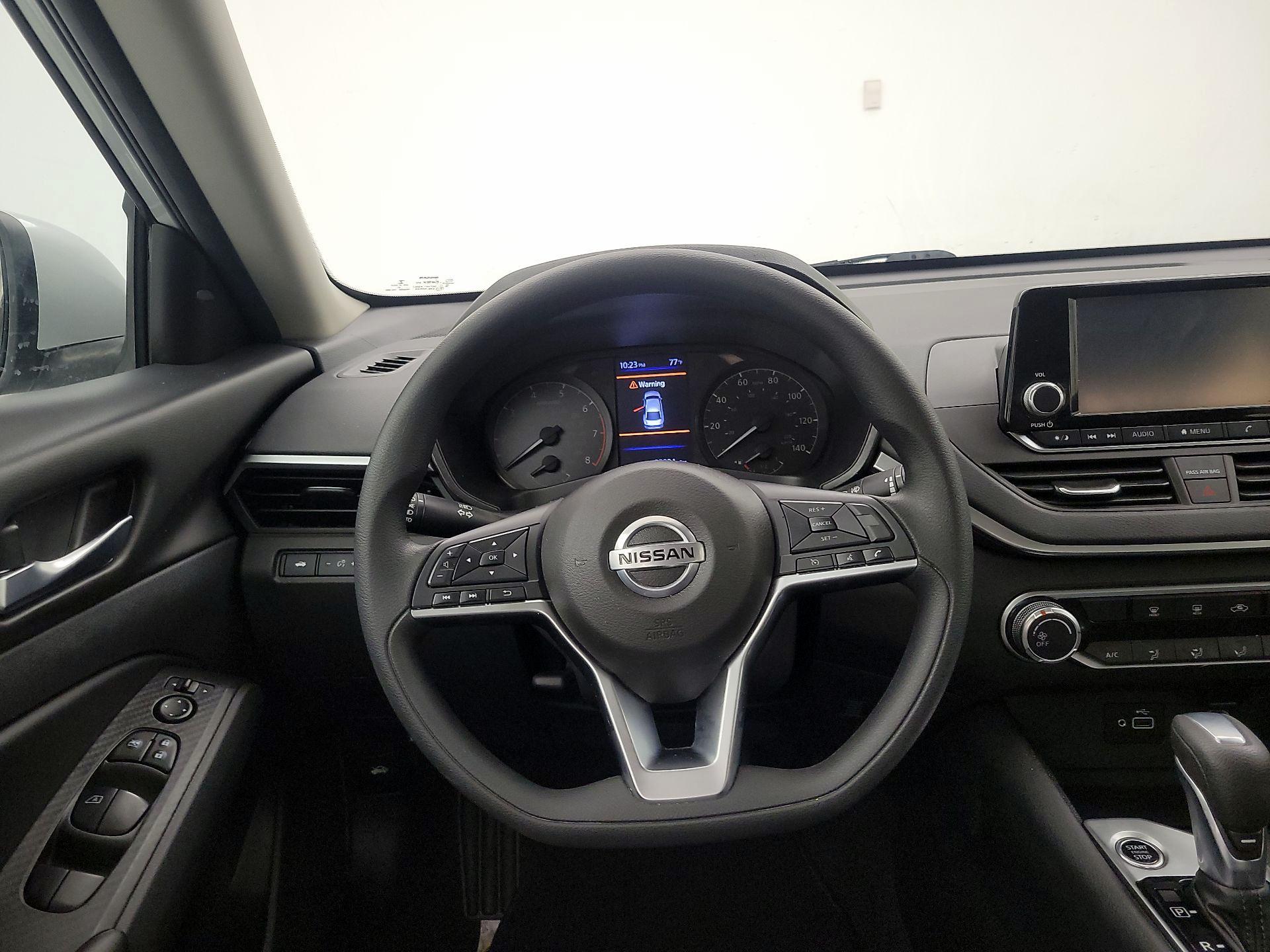 Thumbnail: 2021 Nissan Altima - 10