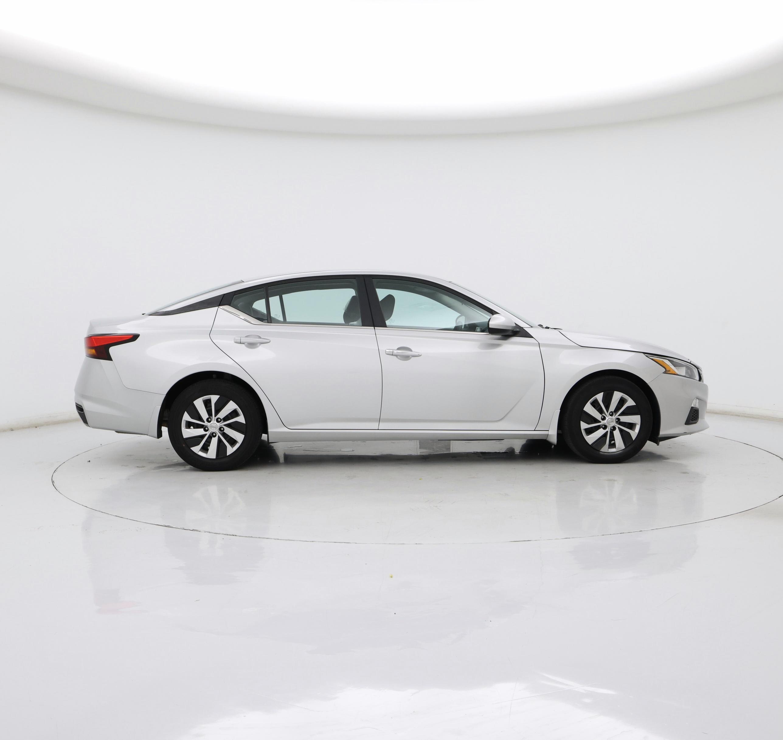 Thumbnail: 2021 Nissan Altima - 7