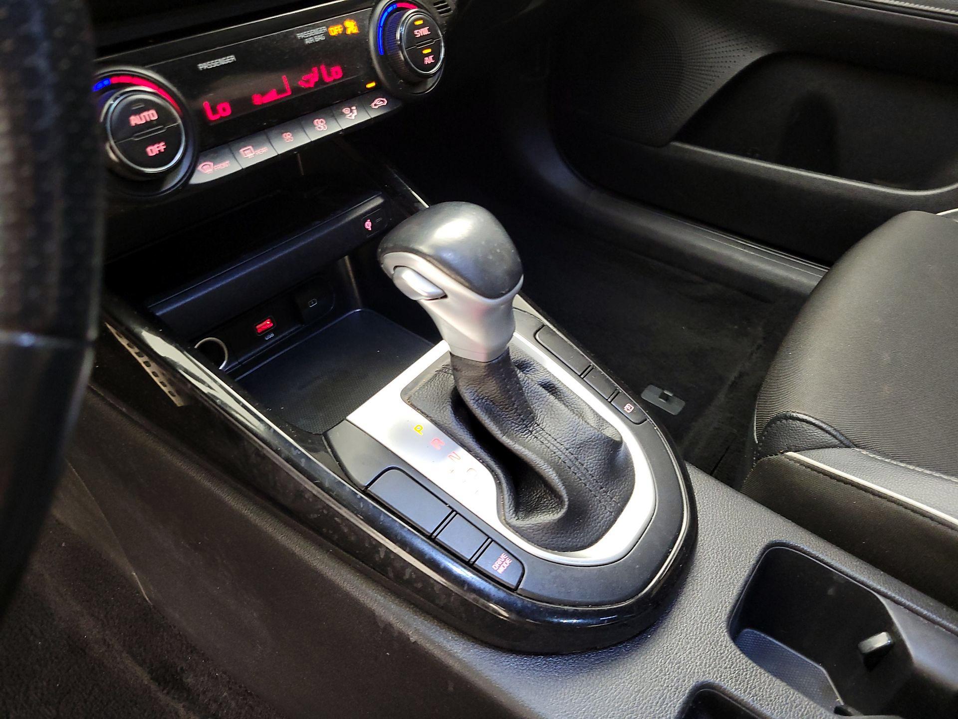 Thumbnail: 2022 Kia Forte - 15