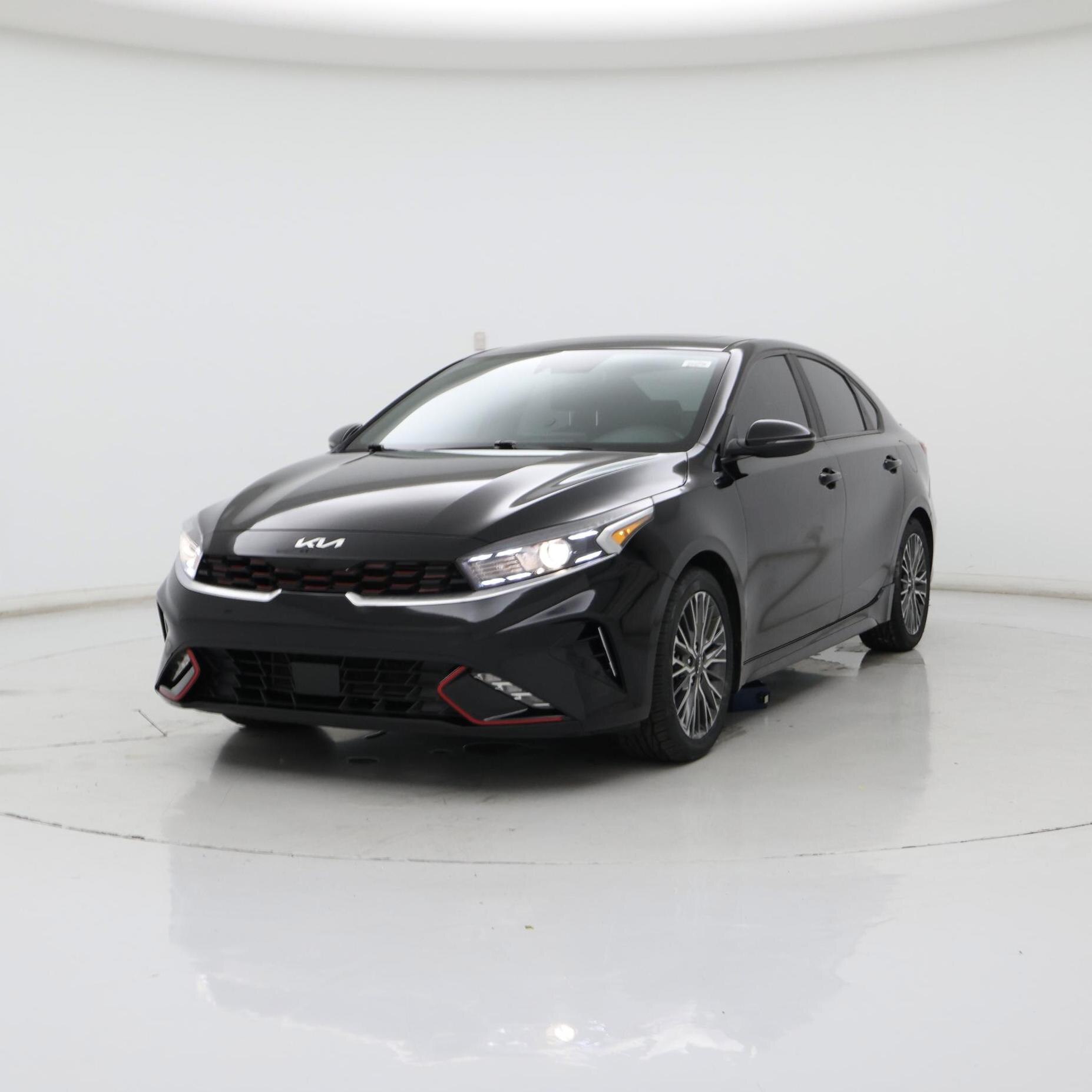 Thumbnail: 2022 Kia Forte - 4
