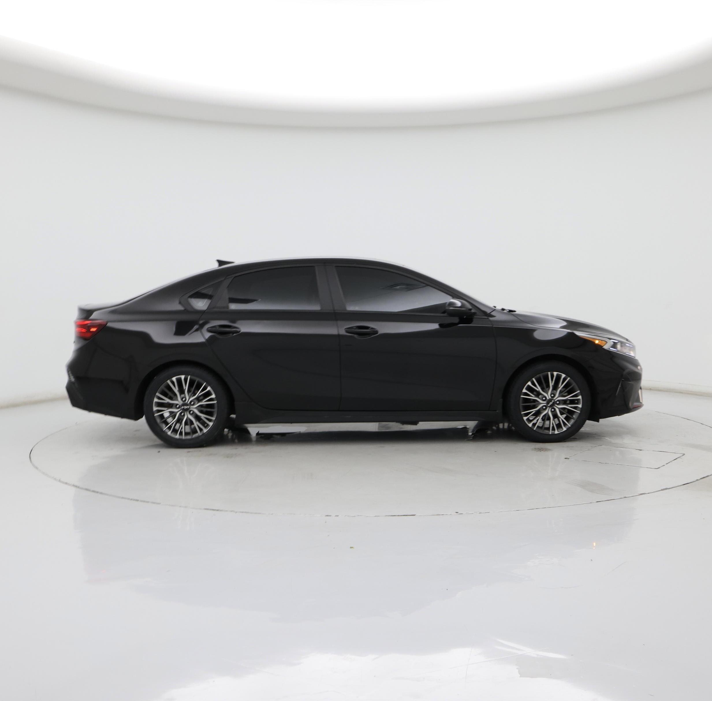 Thumbnail: 2022 Kia Forte - 7