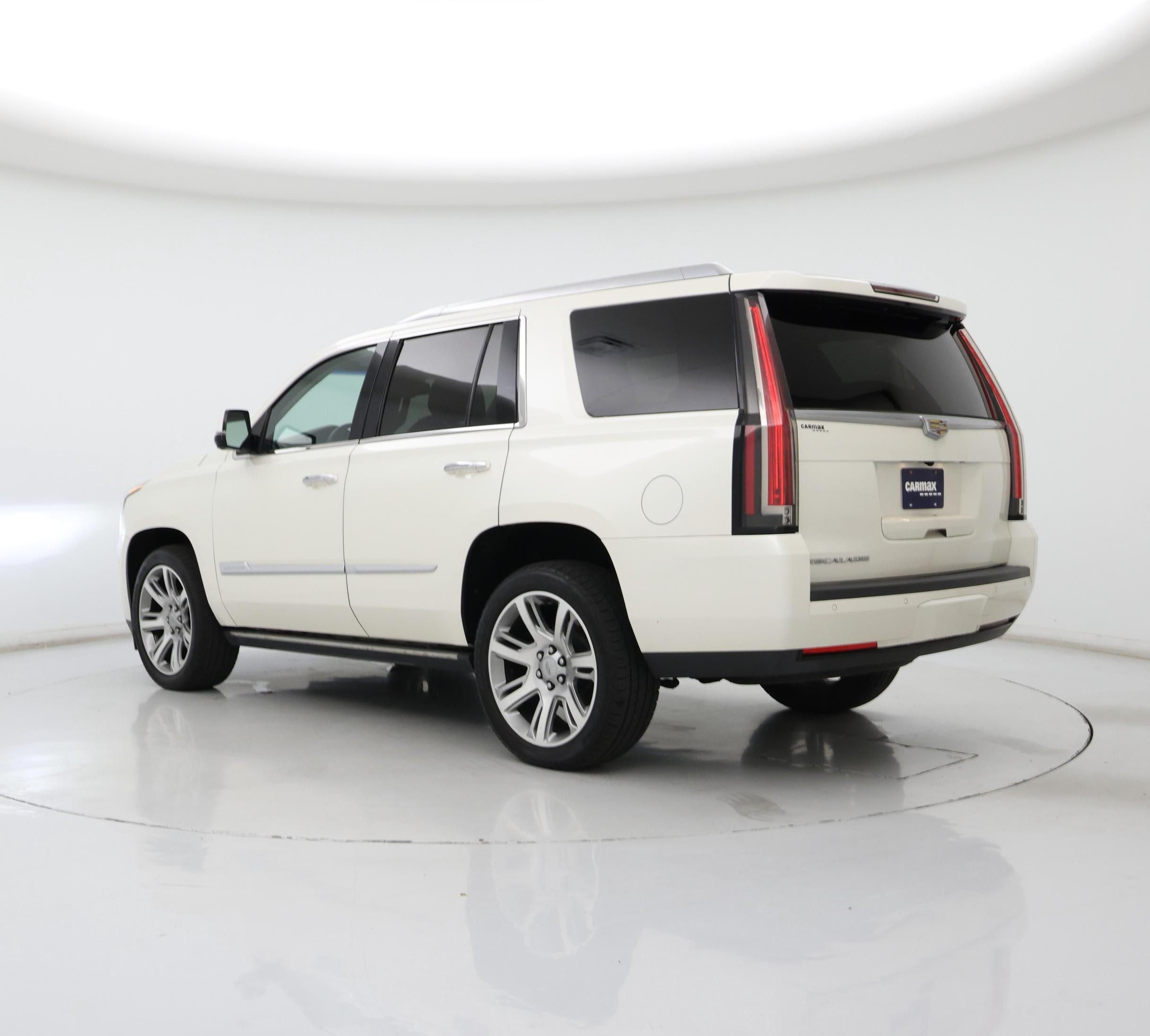 Thumbnail: 2015 Cadillac Escalade - 2
