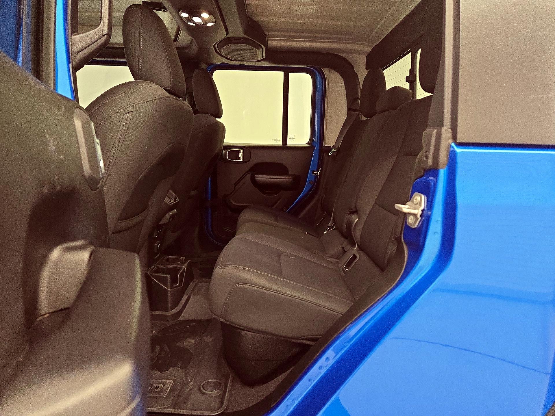 Thumbnail: 2021 Jeep Gladiator - 20
