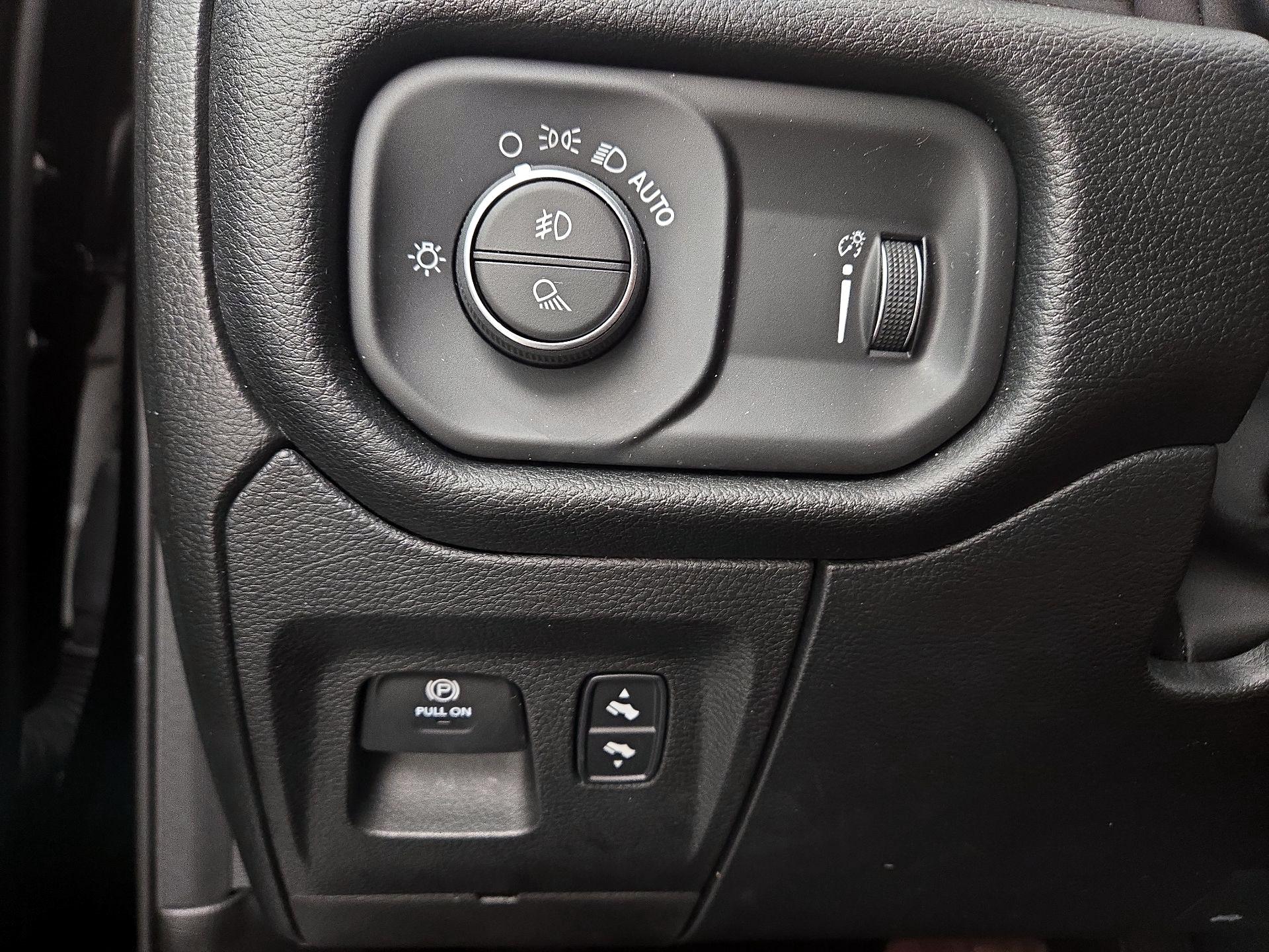 Thumbnail: 2022 RAM 1500 - 13