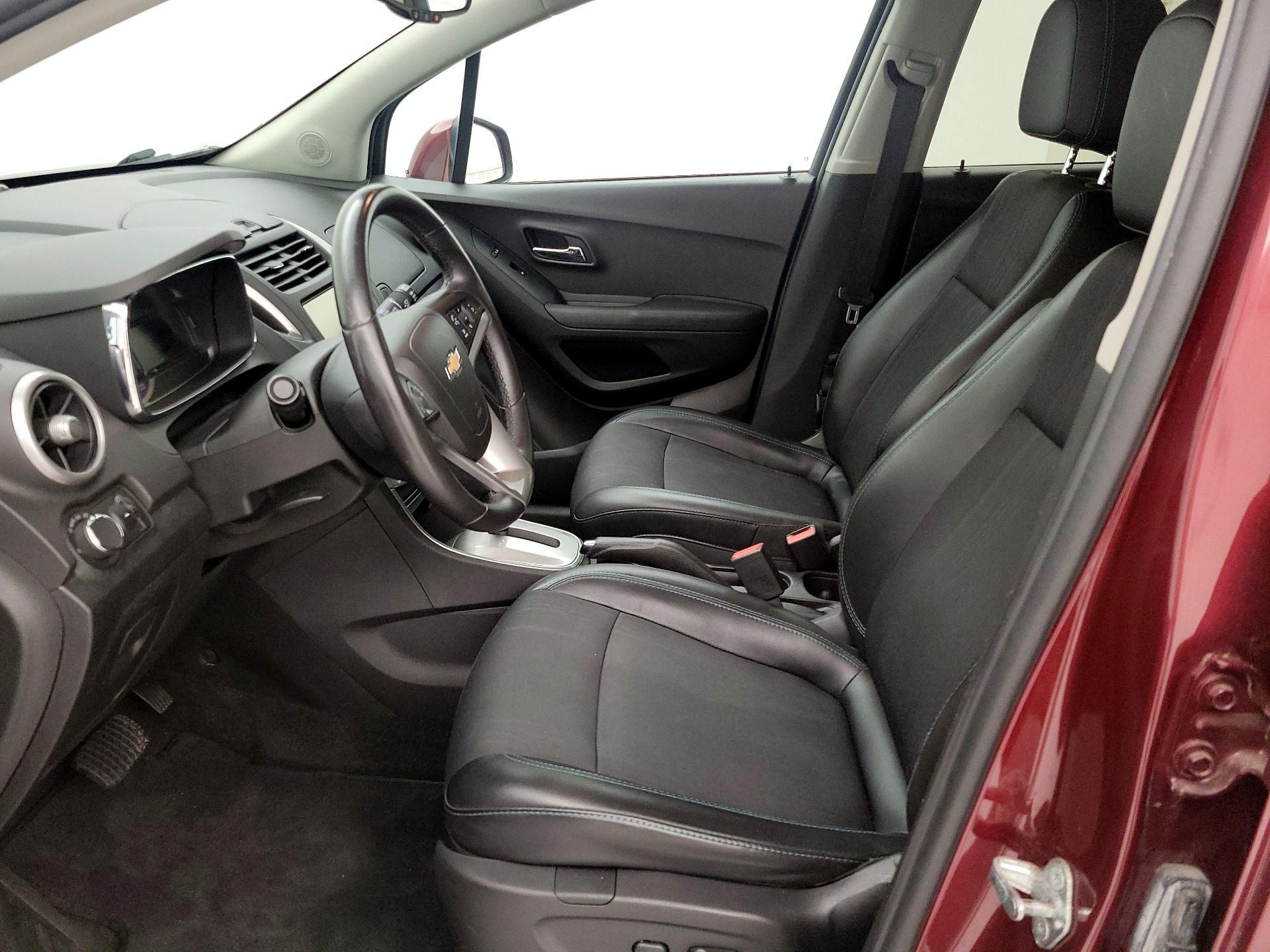 Thumbnail: 2016 Chevrolet Trax - 11