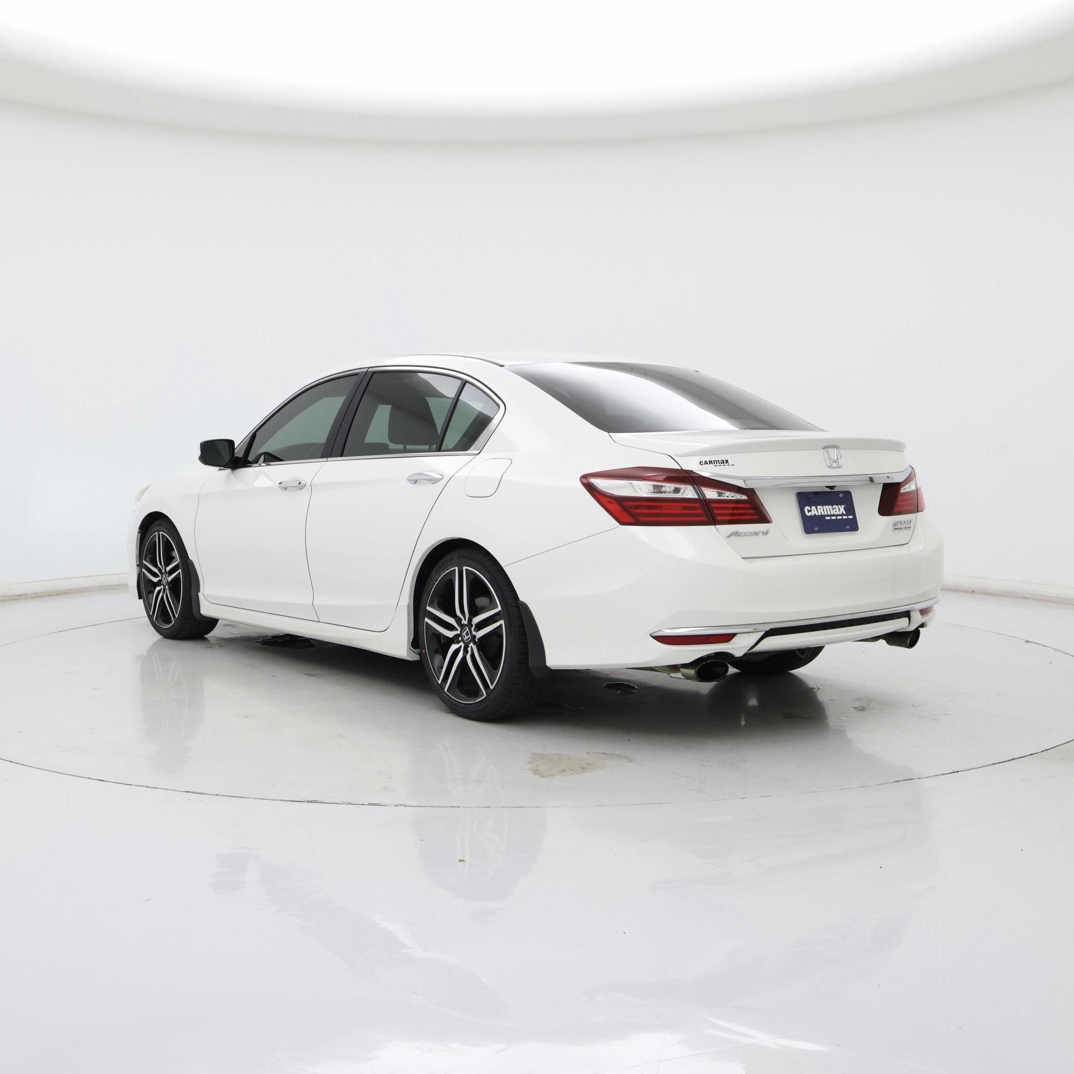 Thumbnail: 2017 Honda Accord - 2