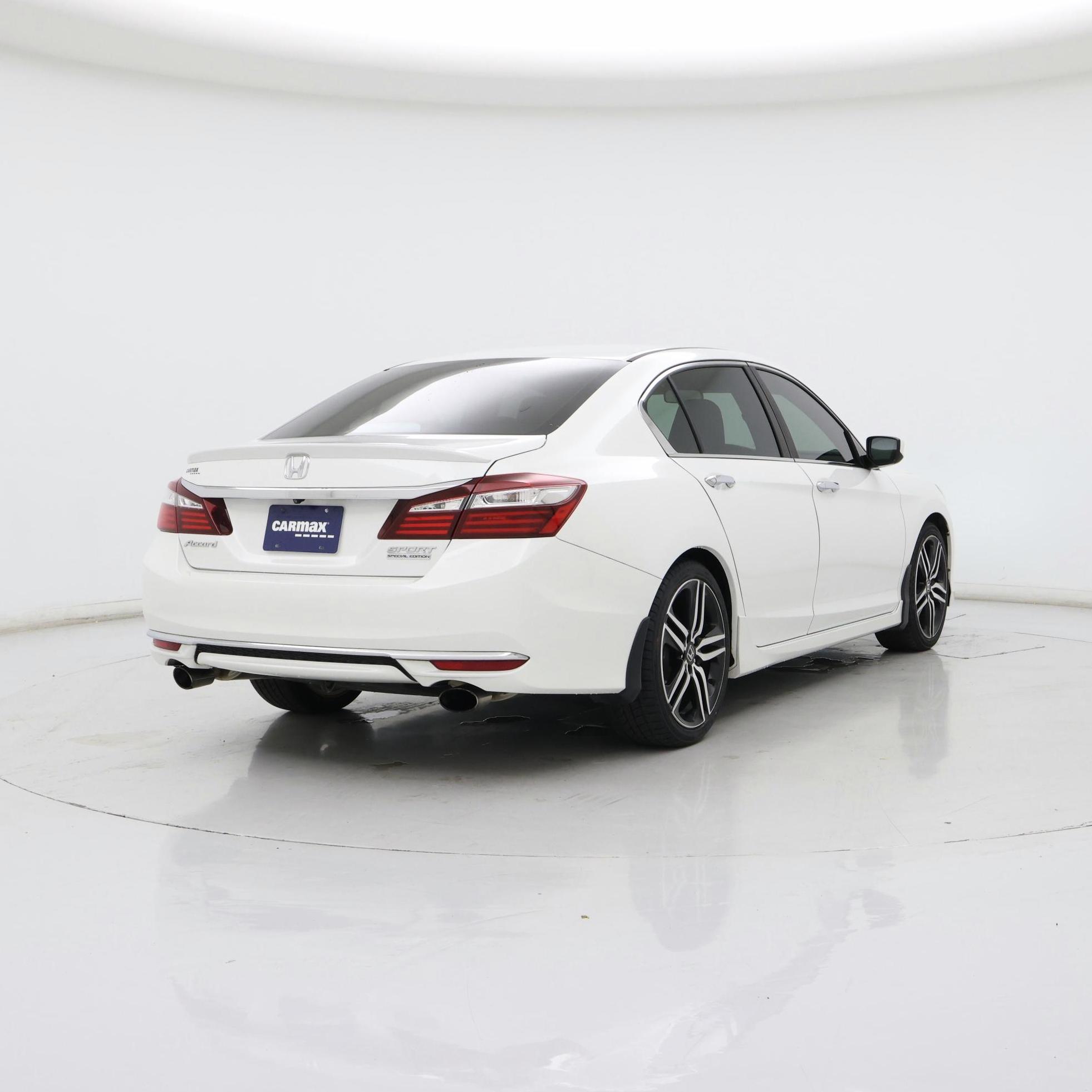 Thumbnail: 2017 Honda Accord - 8