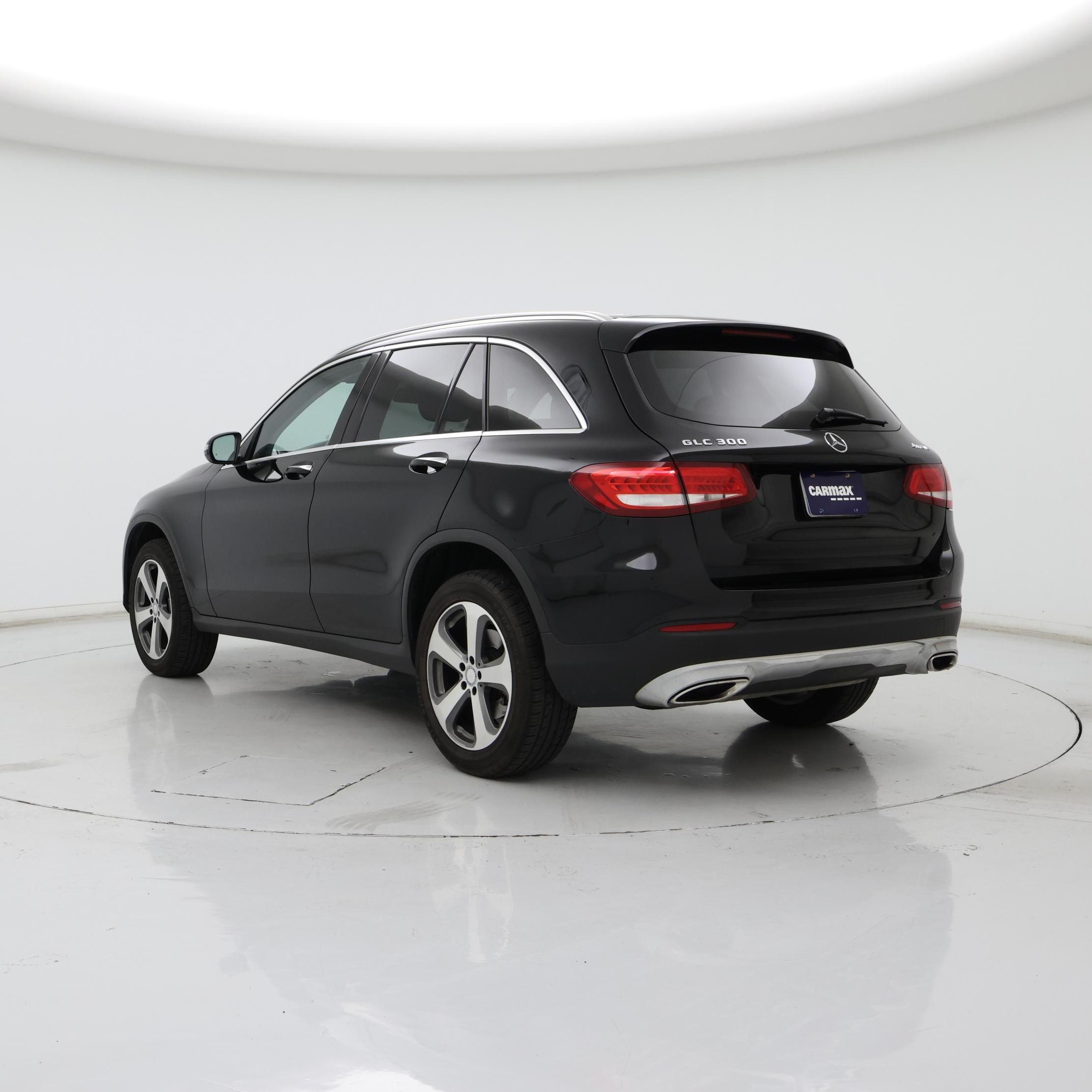 Thumbnail: 2016 Mercedes-Benz GLC - 2