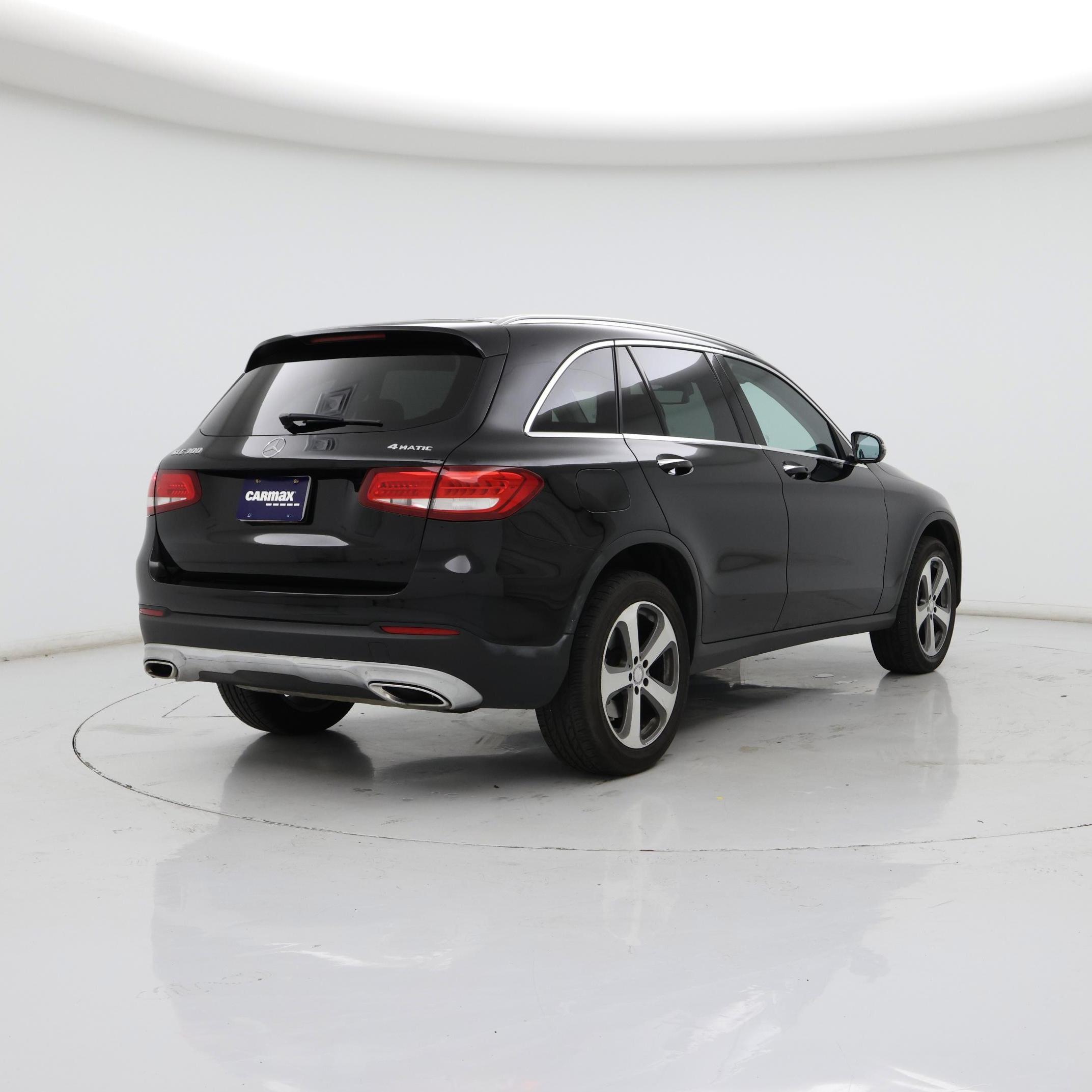 Thumbnail: 2016 Mercedes-Benz GLC - 8