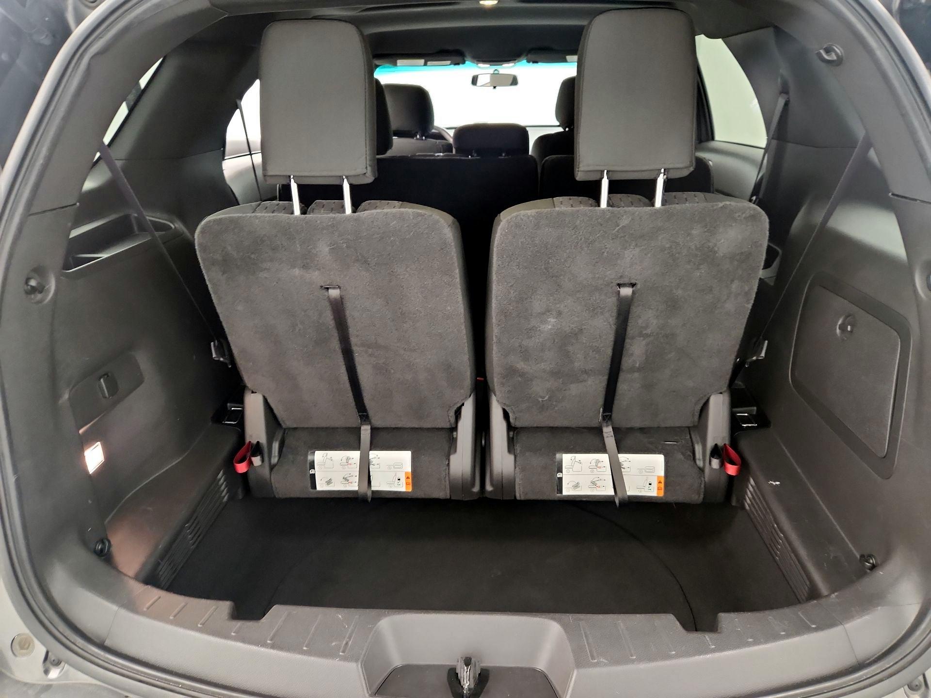Thumbnail: 2015 Ford Explorer - 20