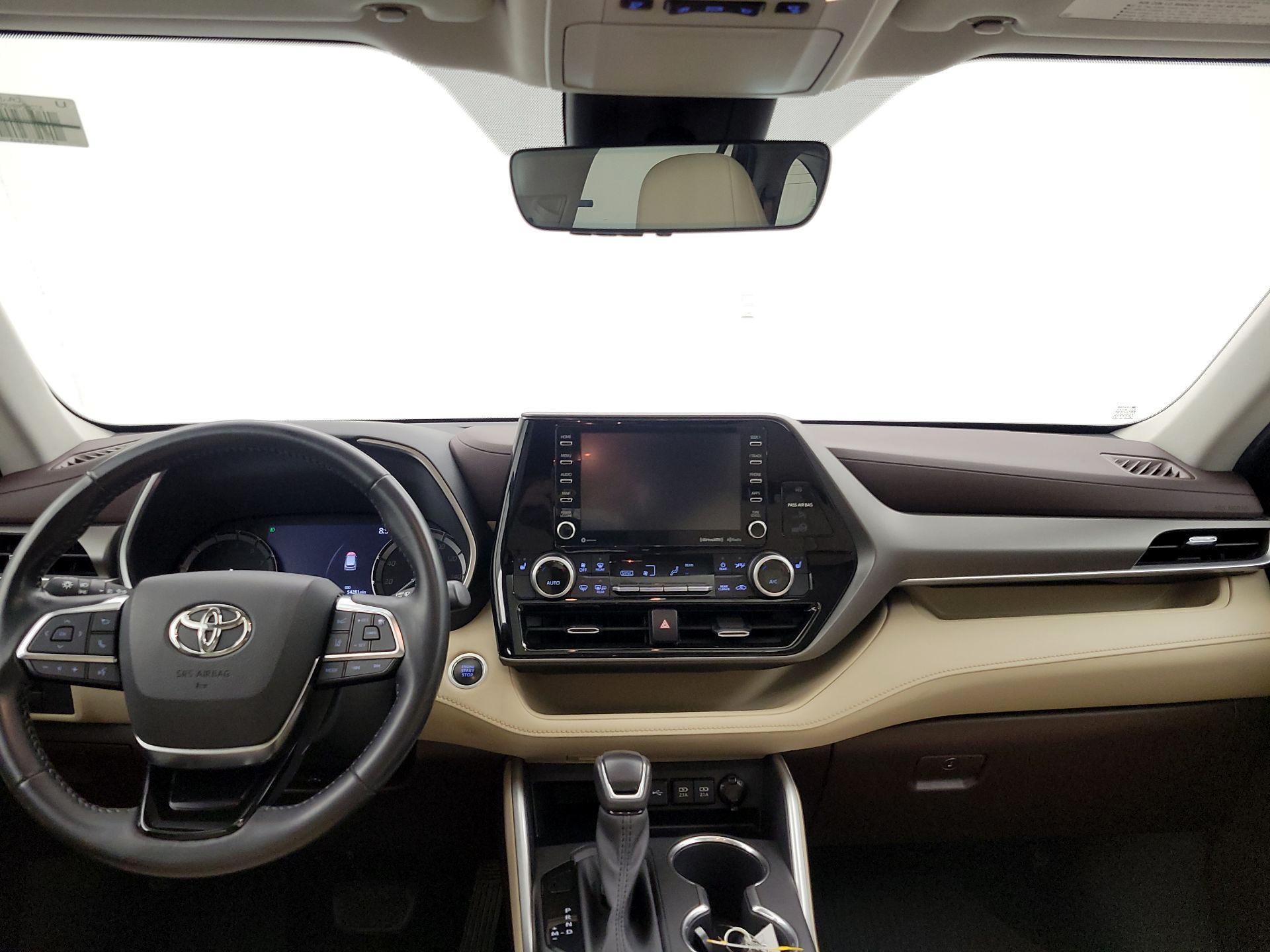 Thumbnail: 2021 Toyota Highlander - 9
