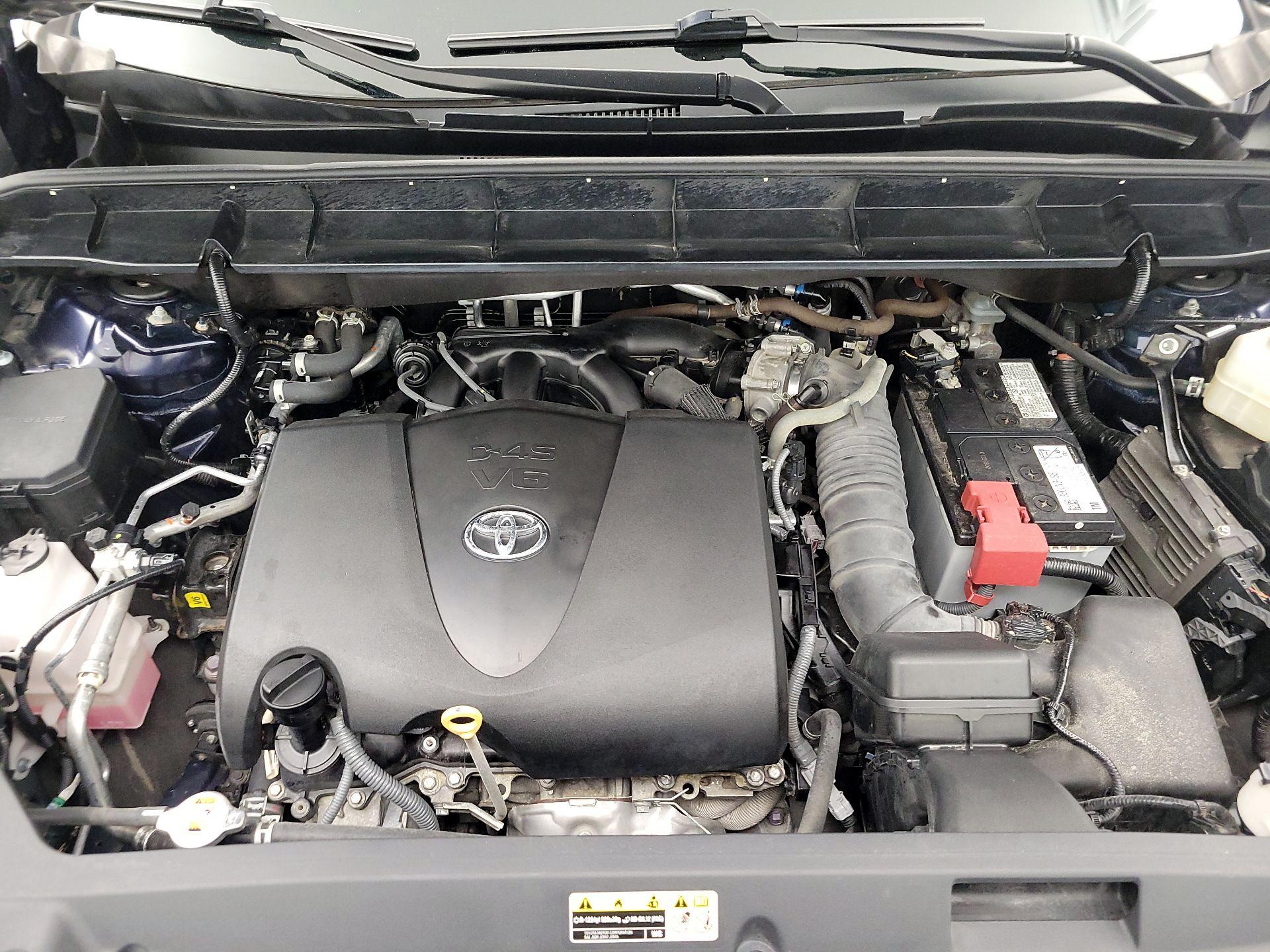 Thumbnail: 2021 Toyota Highlander - 17