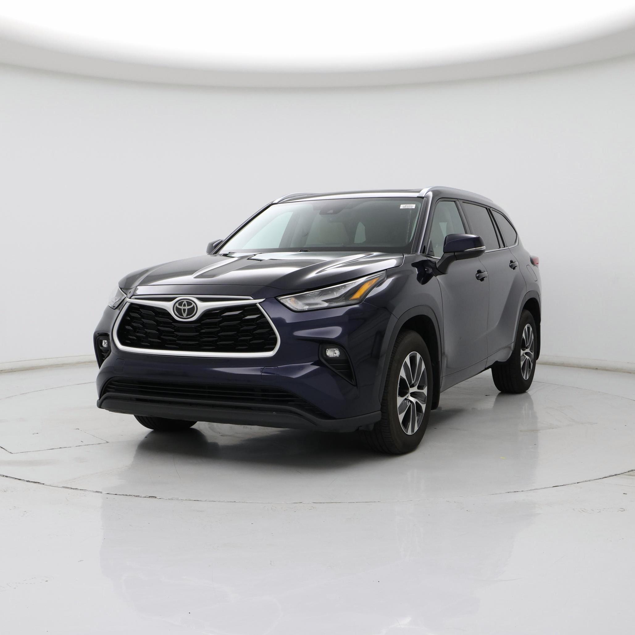 Thumbnail: 2021 Toyota Highlander - 4