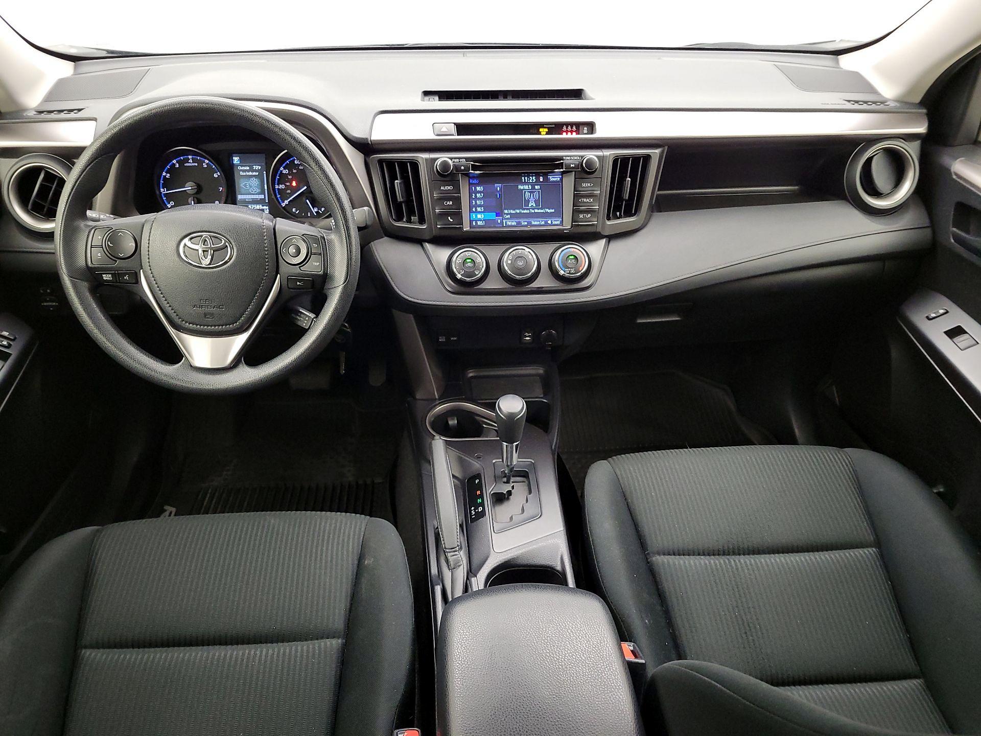 Thumbnail: 2017 Toyota RAV4 - 9