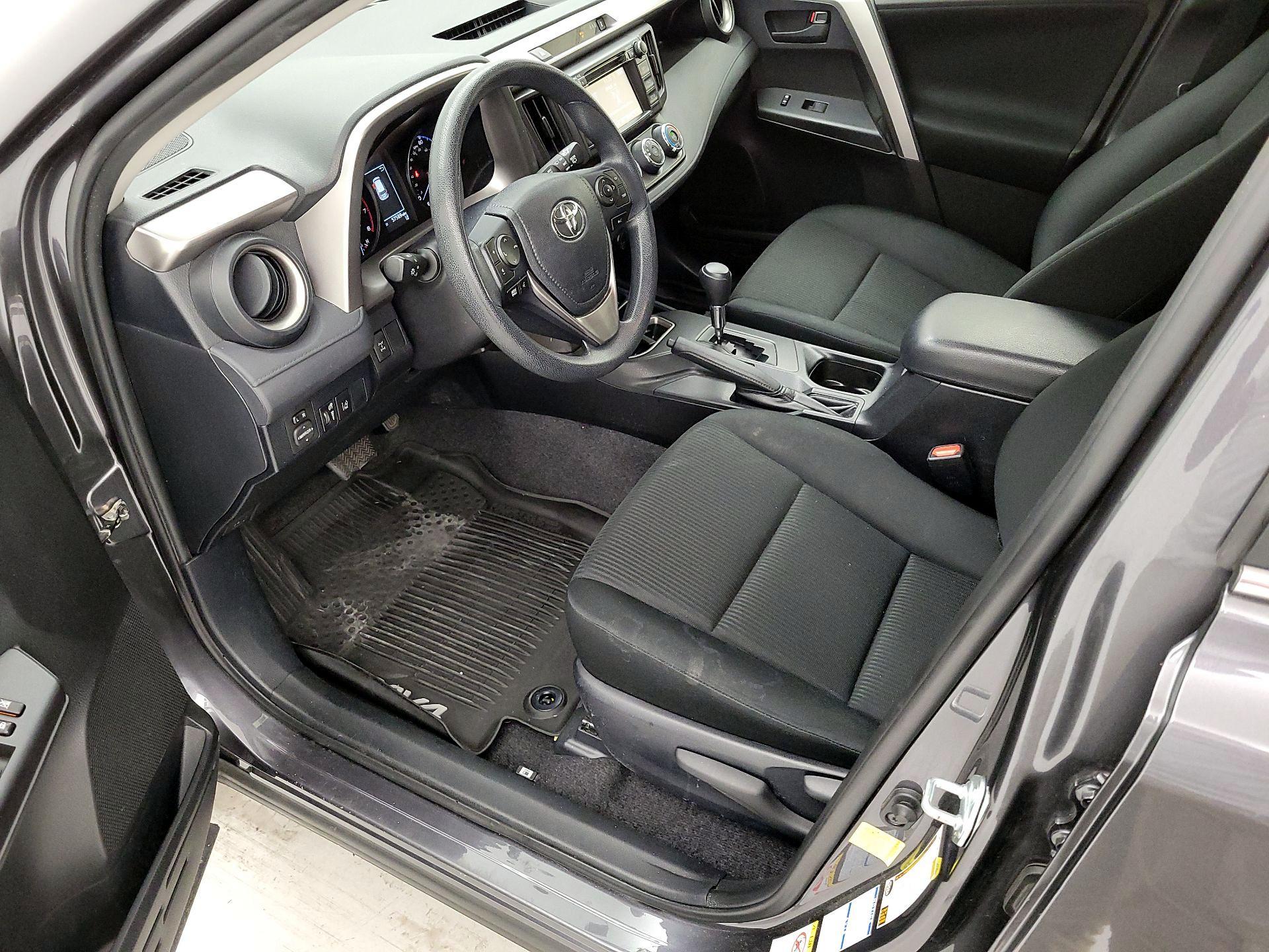 Thumbnail: 2017 Toyota RAV4 - 11