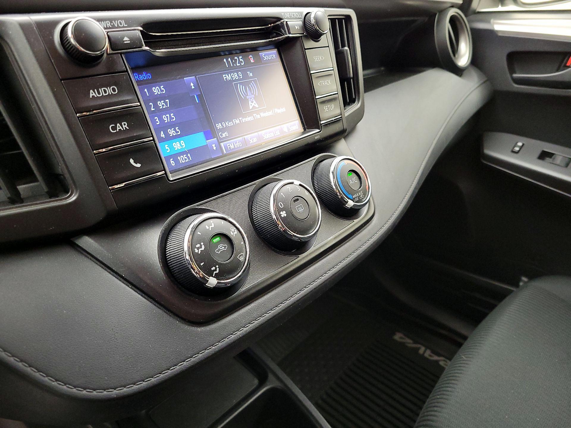 Thumbnail: 2017 Toyota RAV4 - 14
