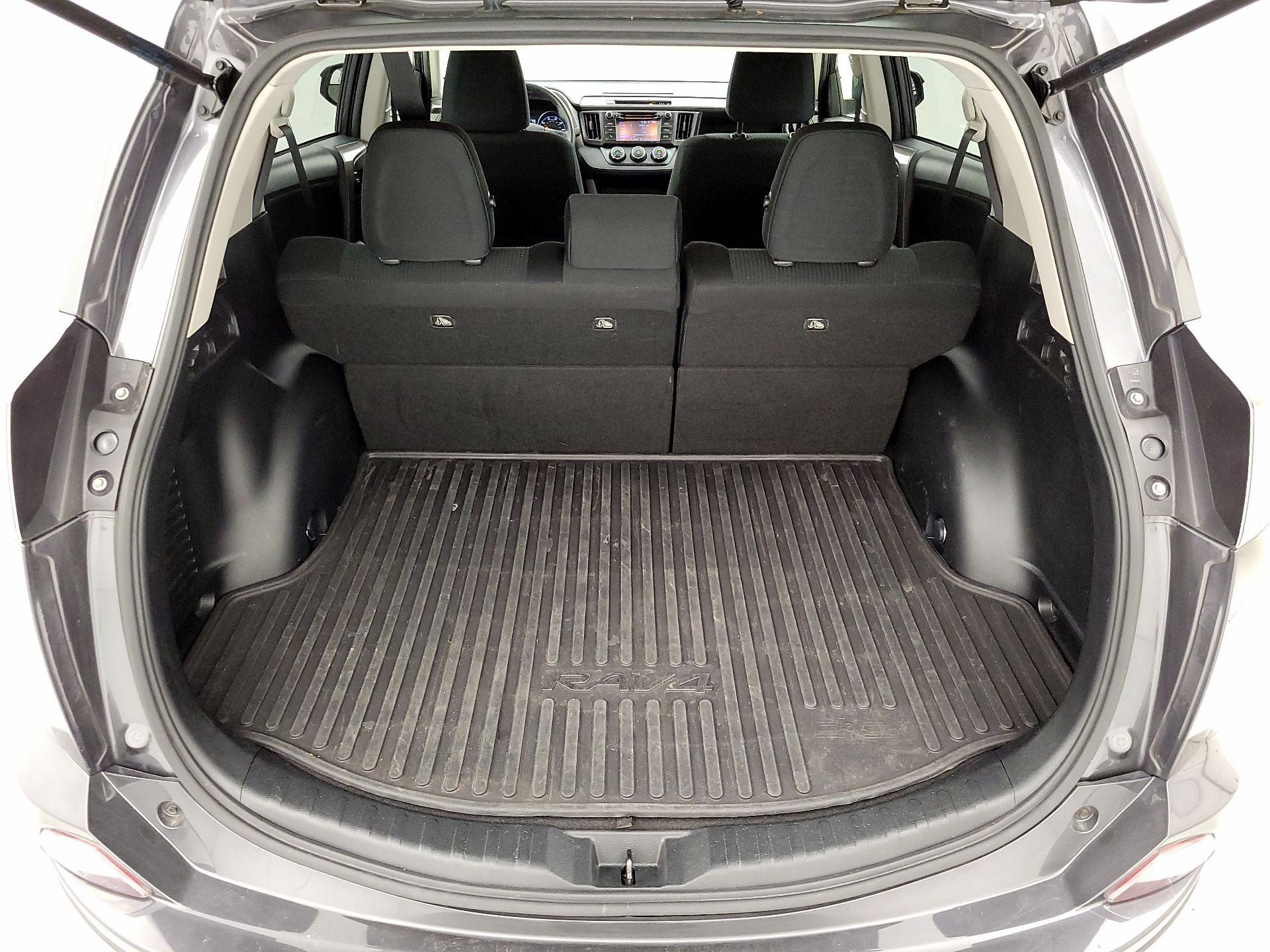 Thumbnail: 2017 Toyota RAV4 - 16