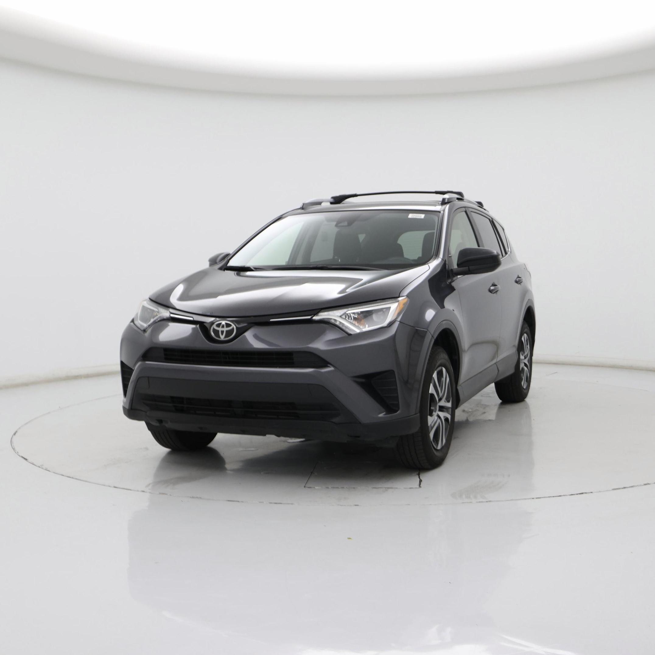 Thumbnail: 2017 Toyota RAV4 - 4