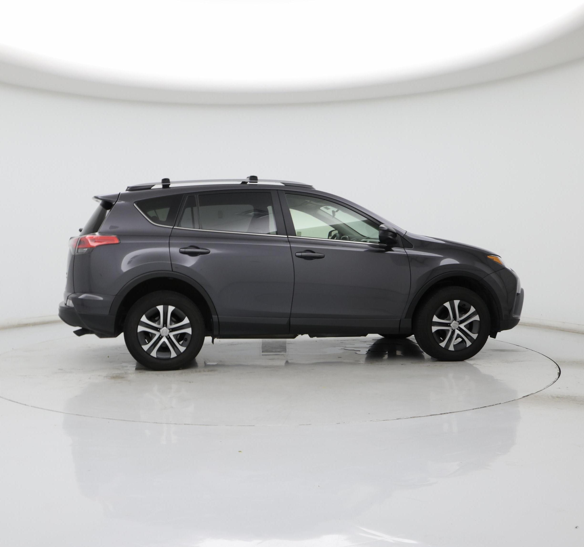Thumbnail: 2017 Toyota RAV4 - 7