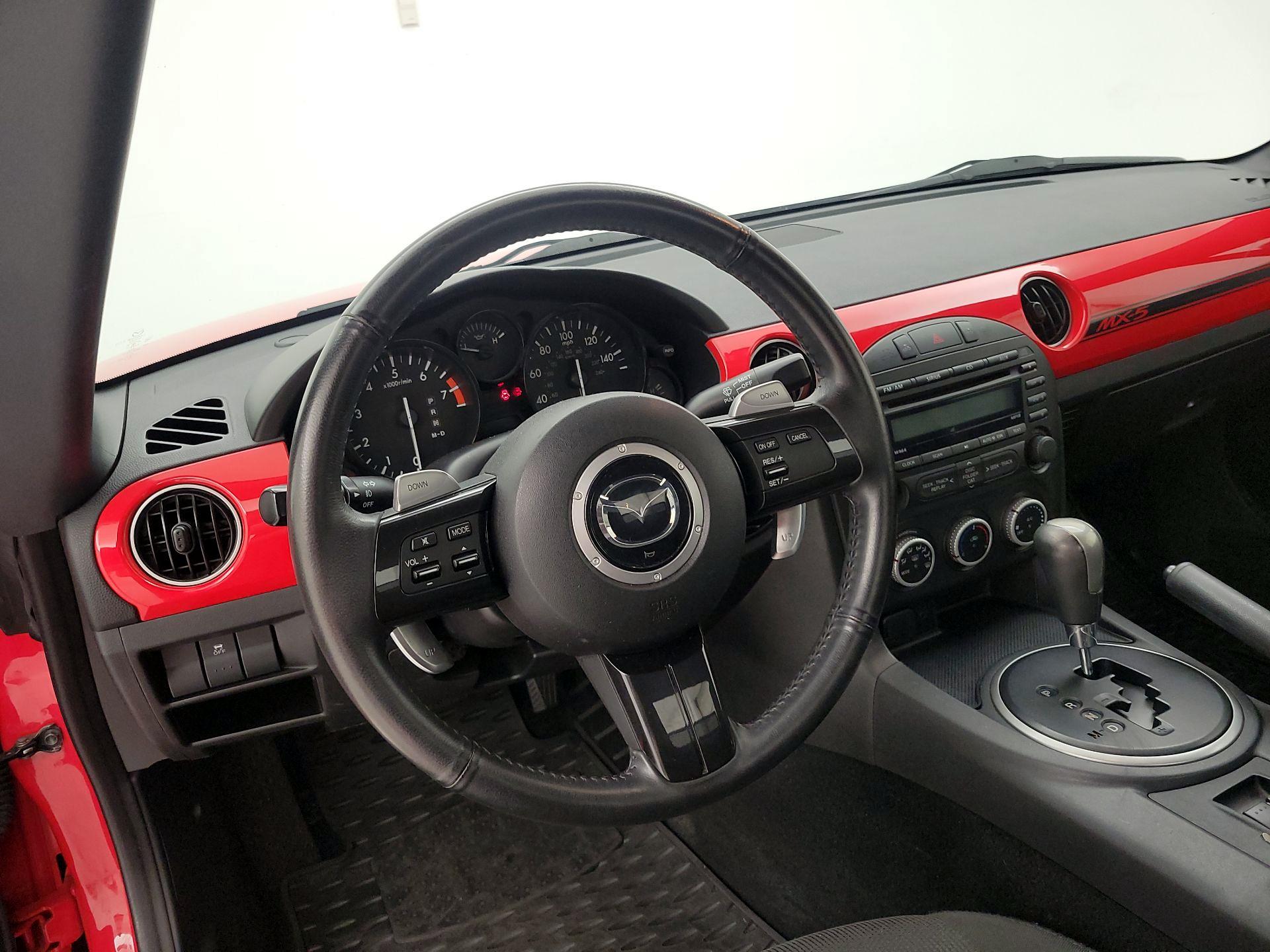 Thumbnail: 2013 Mazda MX-5 Miata - 10