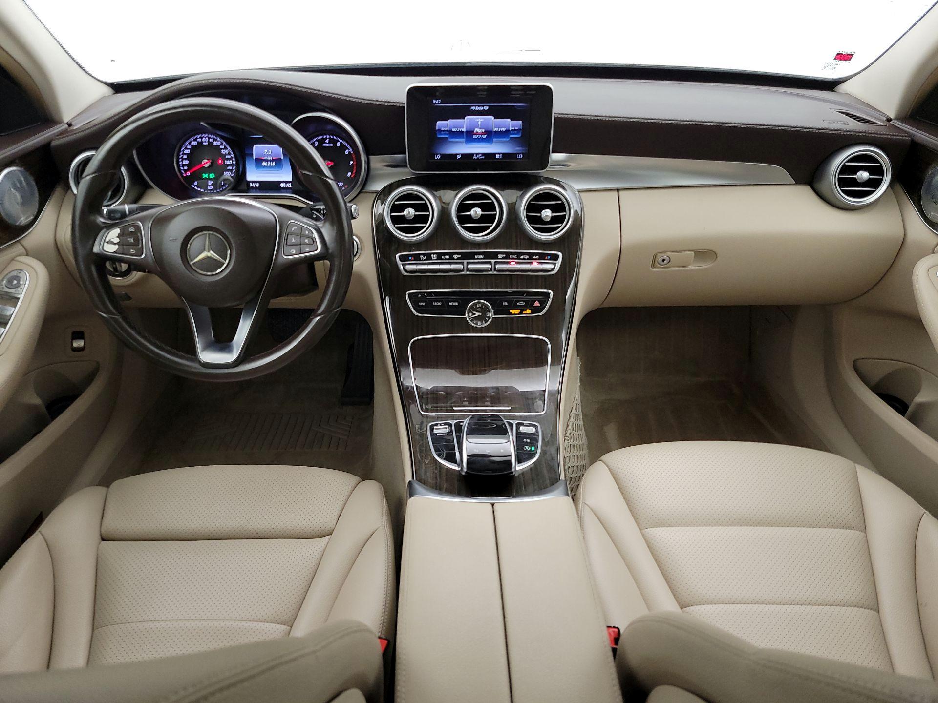 Thumbnail: 2015 Mercedes-Benz C-Class - 9
