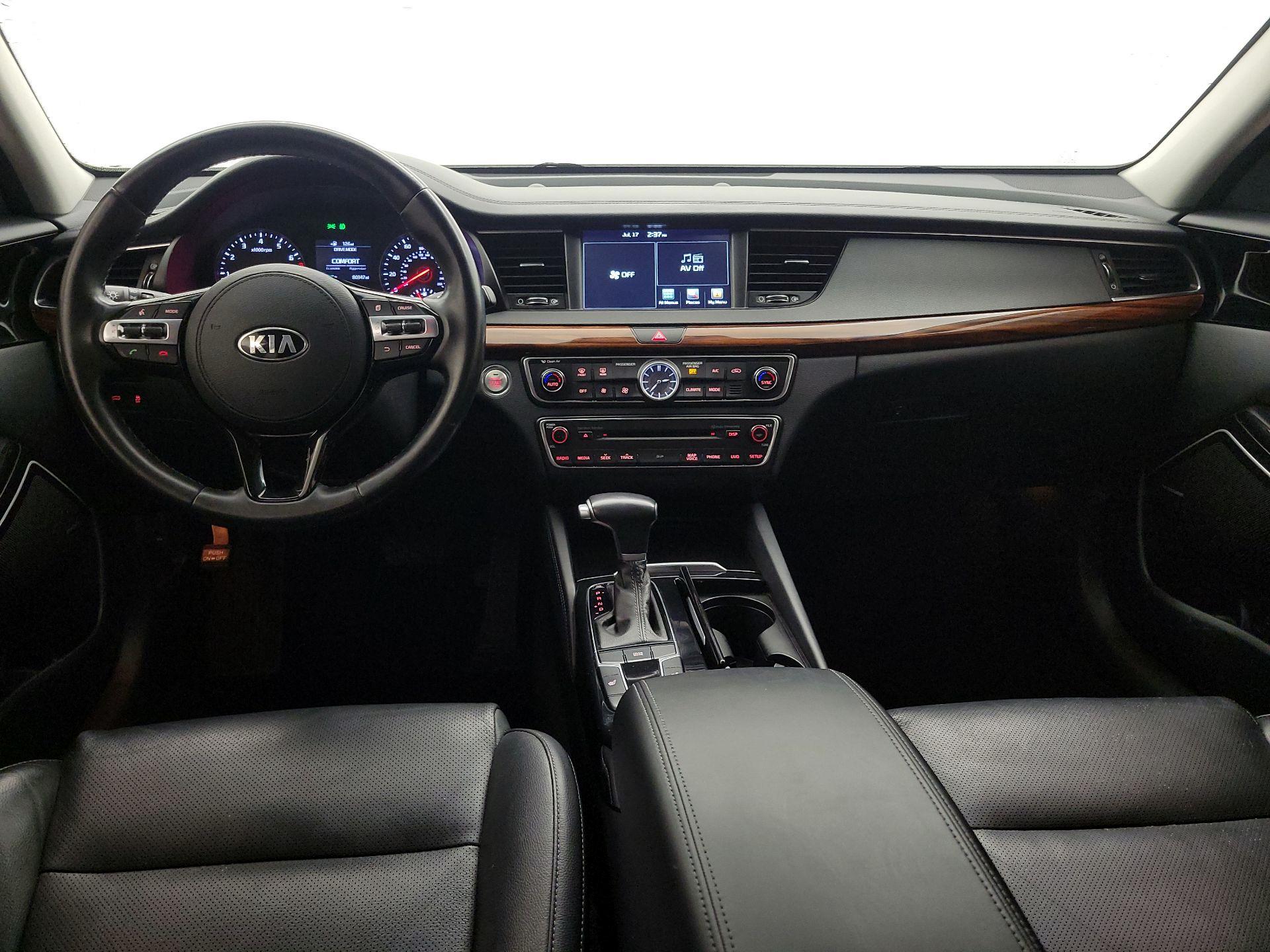 Thumbnail: 2017 Kia Cadenza - 9