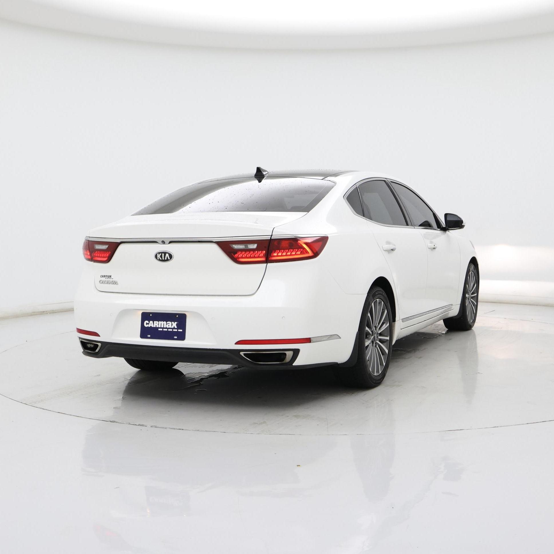Thumbnail: 2017 Kia Cadenza - 8