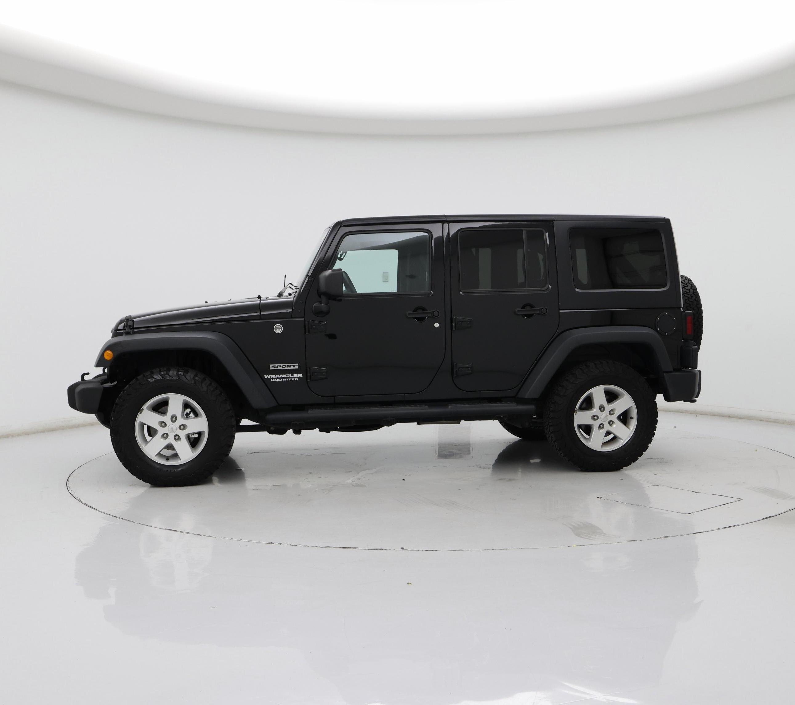 Thumbnail: 2017 Jeep Wrangler - 3