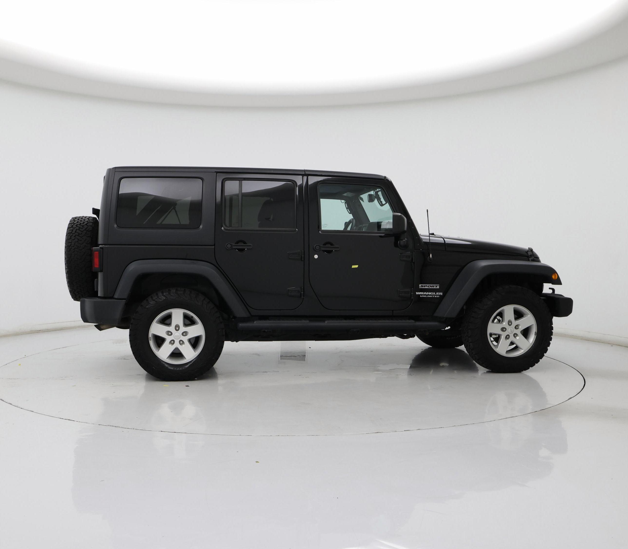 Thumbnail: 2017 Jeep Wrangler - 7
