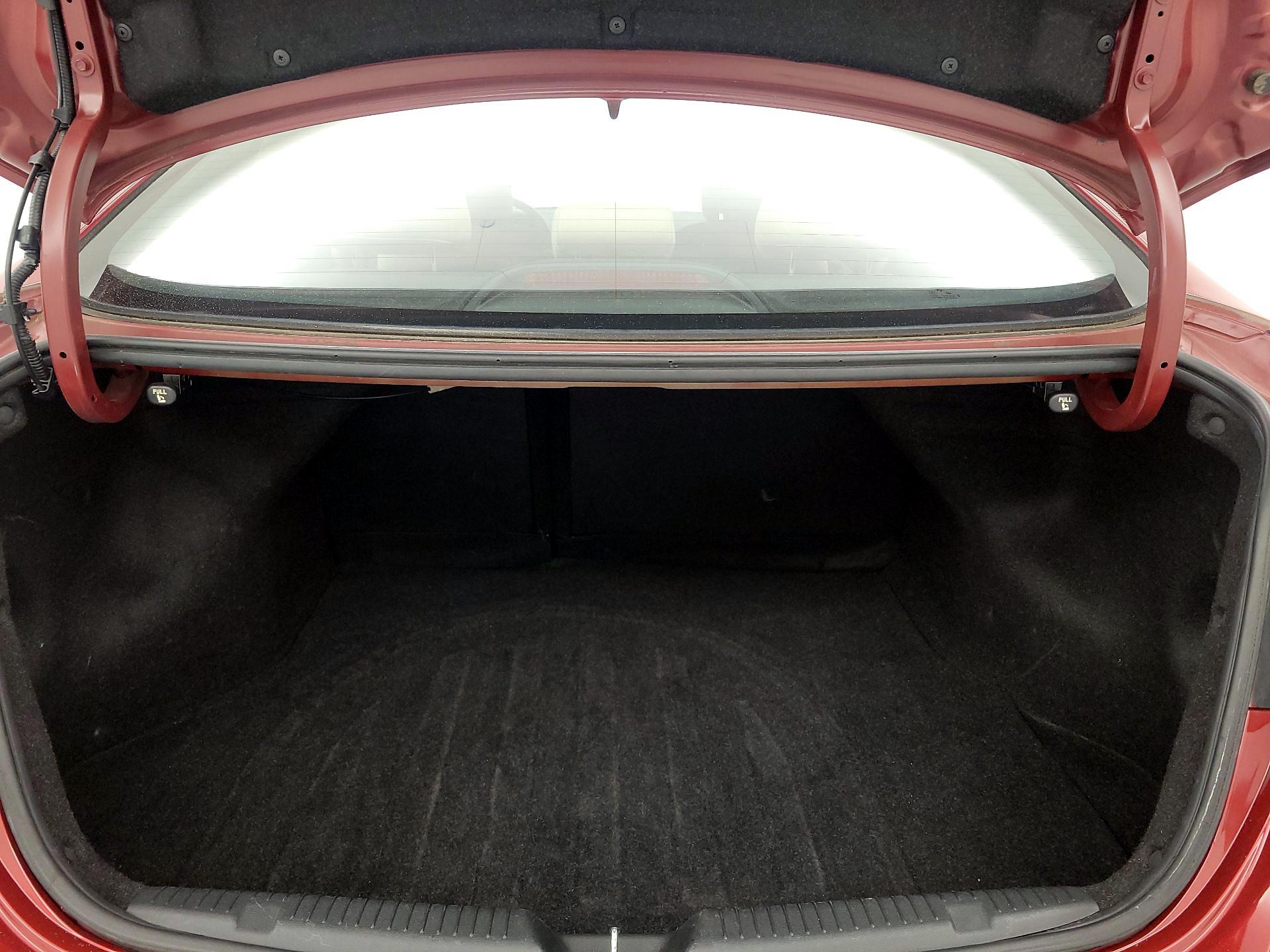 Thumbnail: 2016 Hyundai Elantra - 17