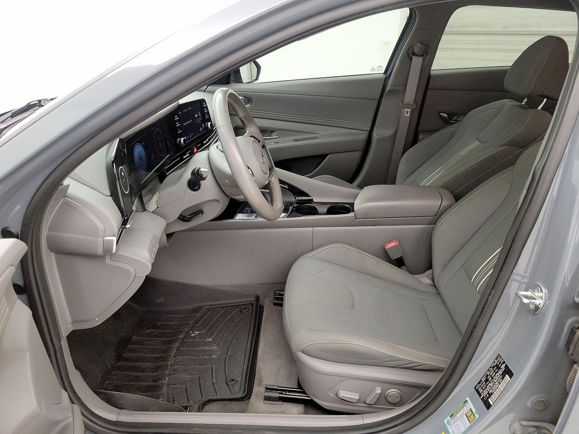 Thumbnail: 2021 Hyundai Elantra - 11