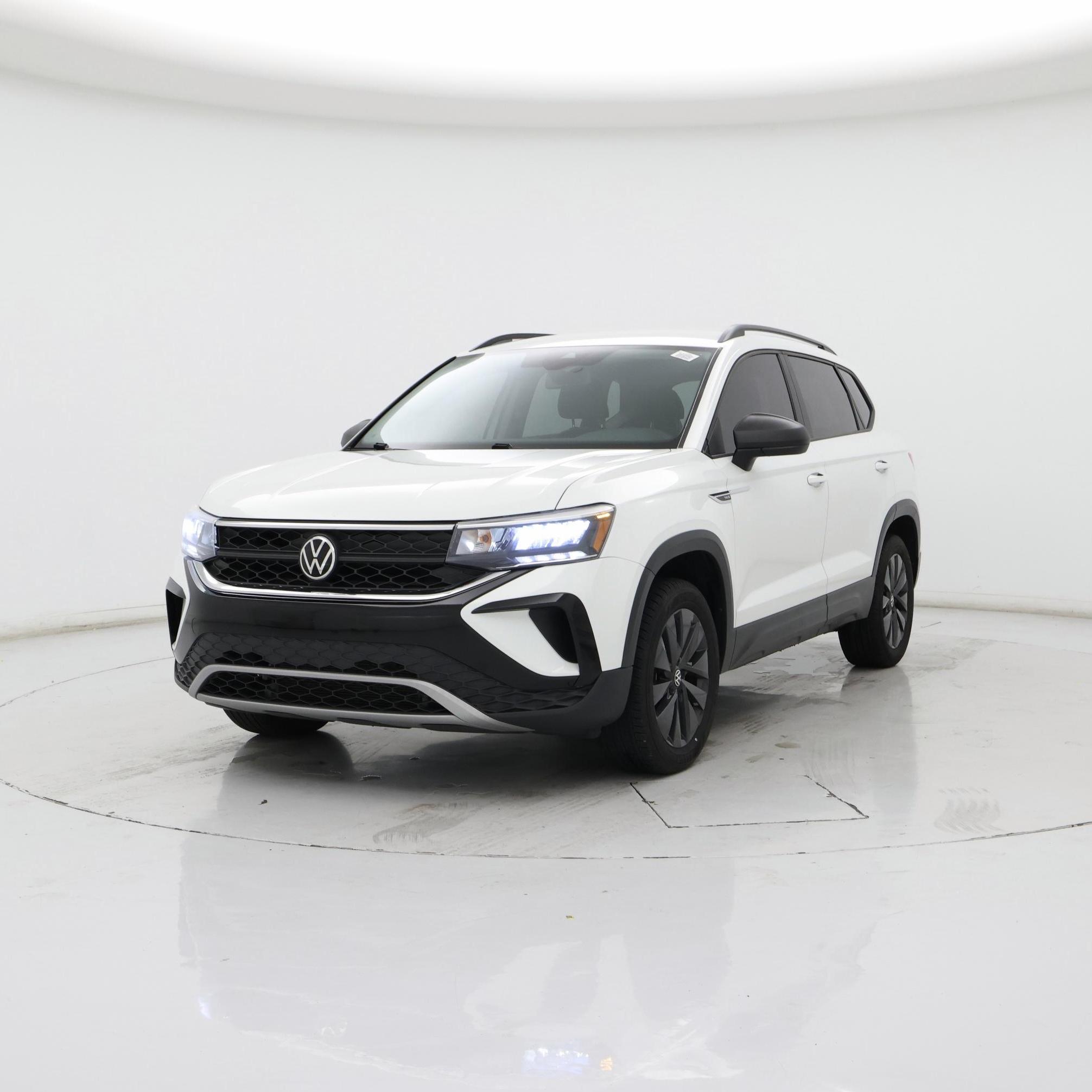 Thumbnail: 2022 Volkswagen Taos - 4