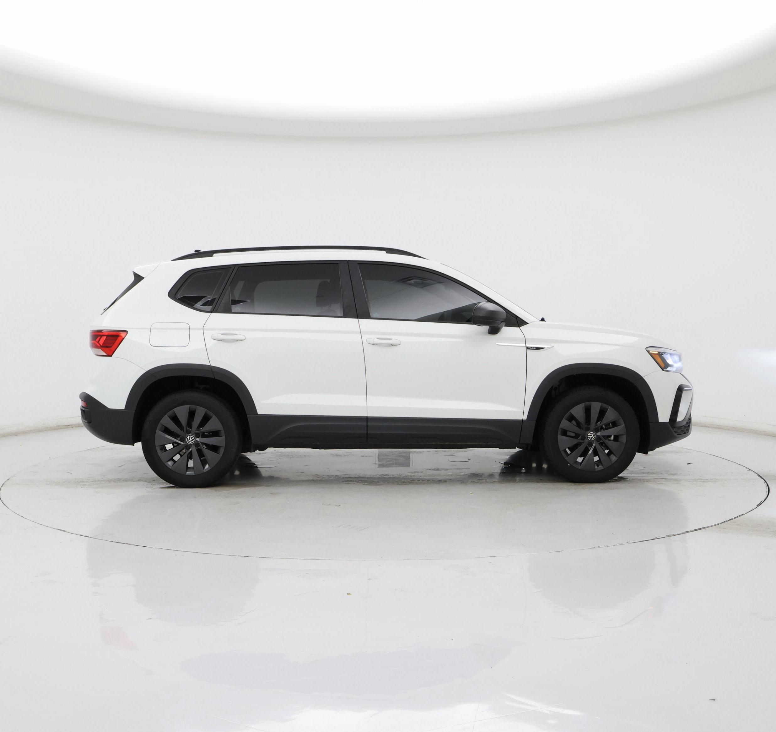 Thumbnail: 2022 Volkswagen Taos - 7
