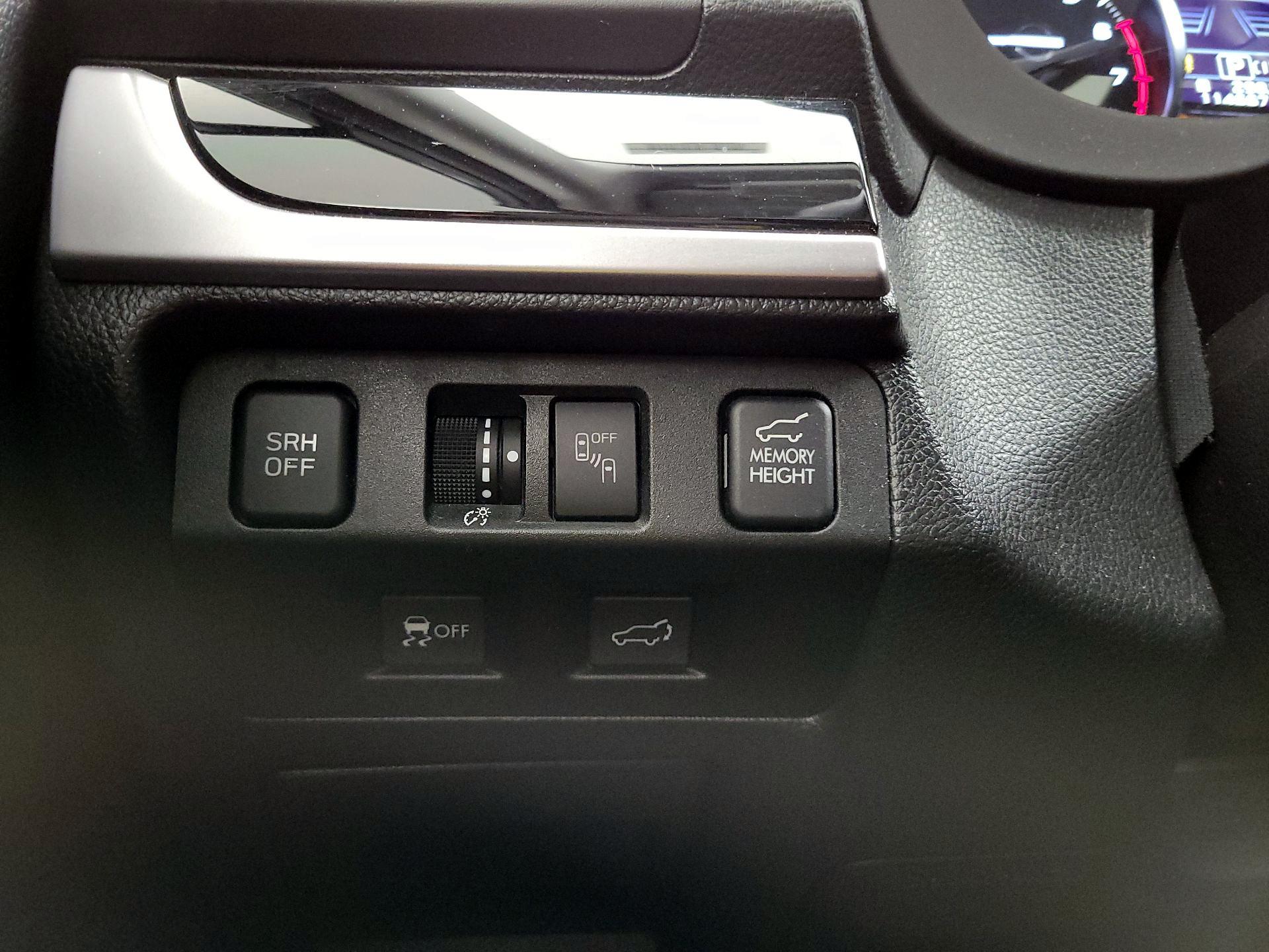 Thumbnail: 2017 Subaru Forester - 13