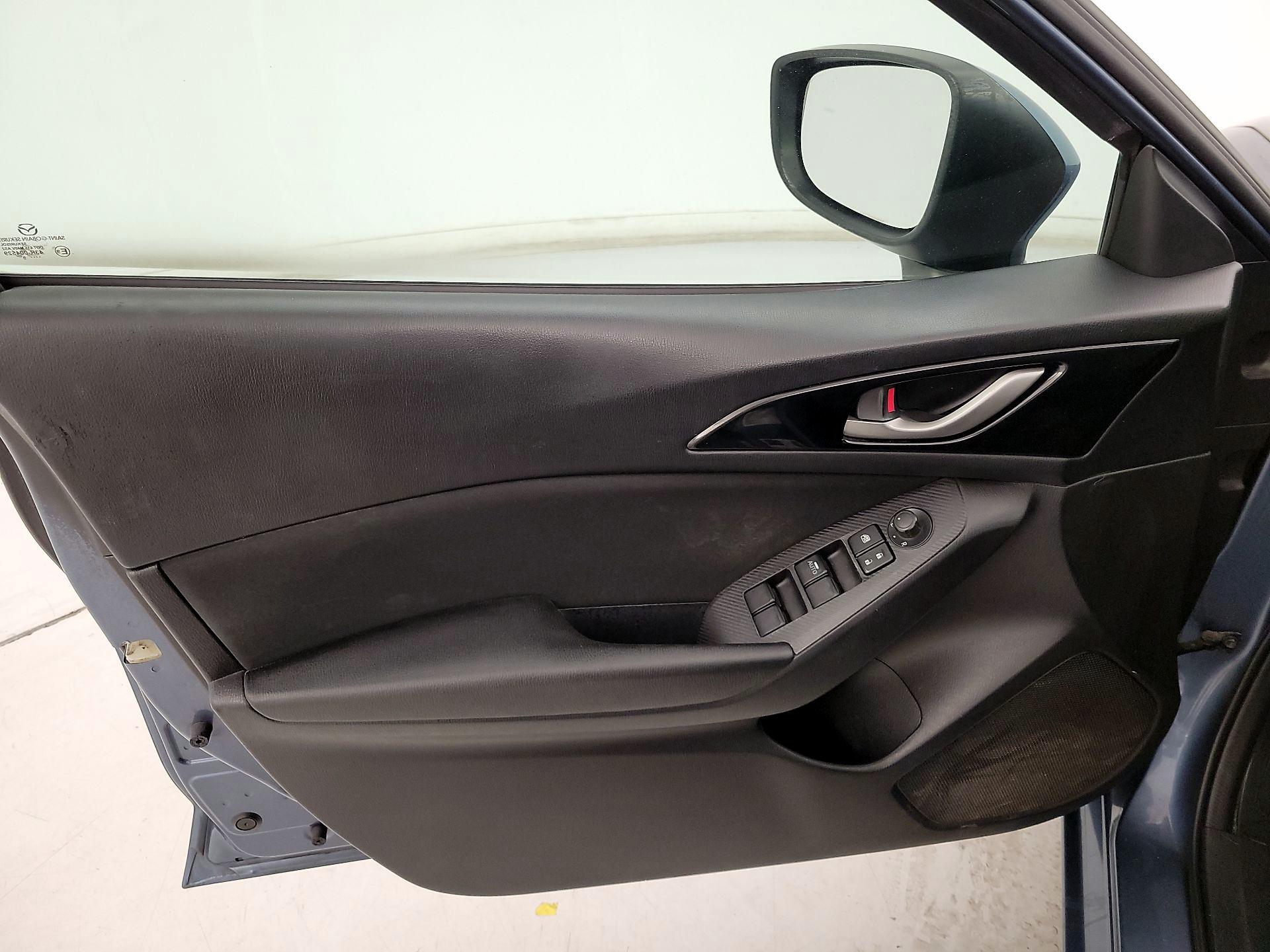 Thumbnail: 2015 Mazda Mazda3 - 12