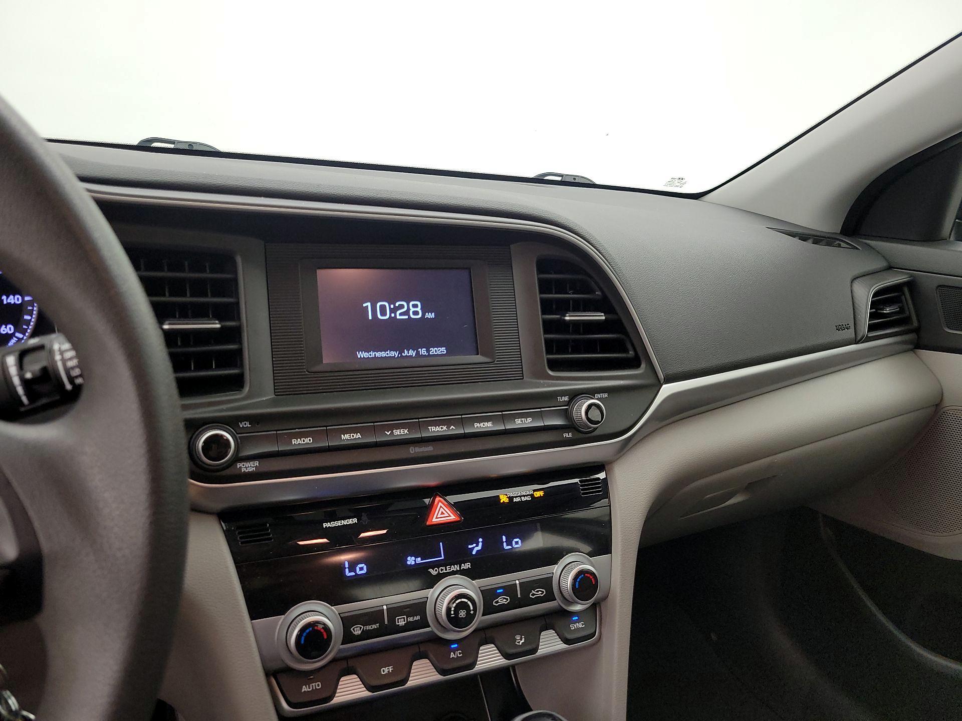 Thumbnail: 2020 Hyundai Elantra - 14