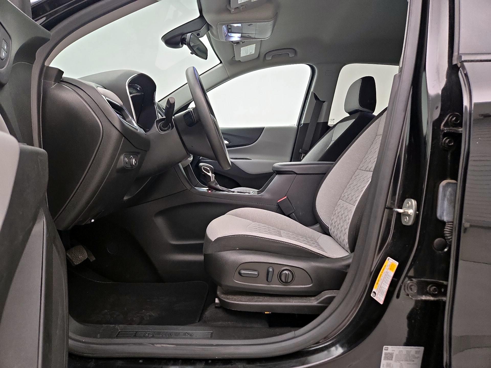 Thumbnail: 2022 Chevrolet Equinox - 11