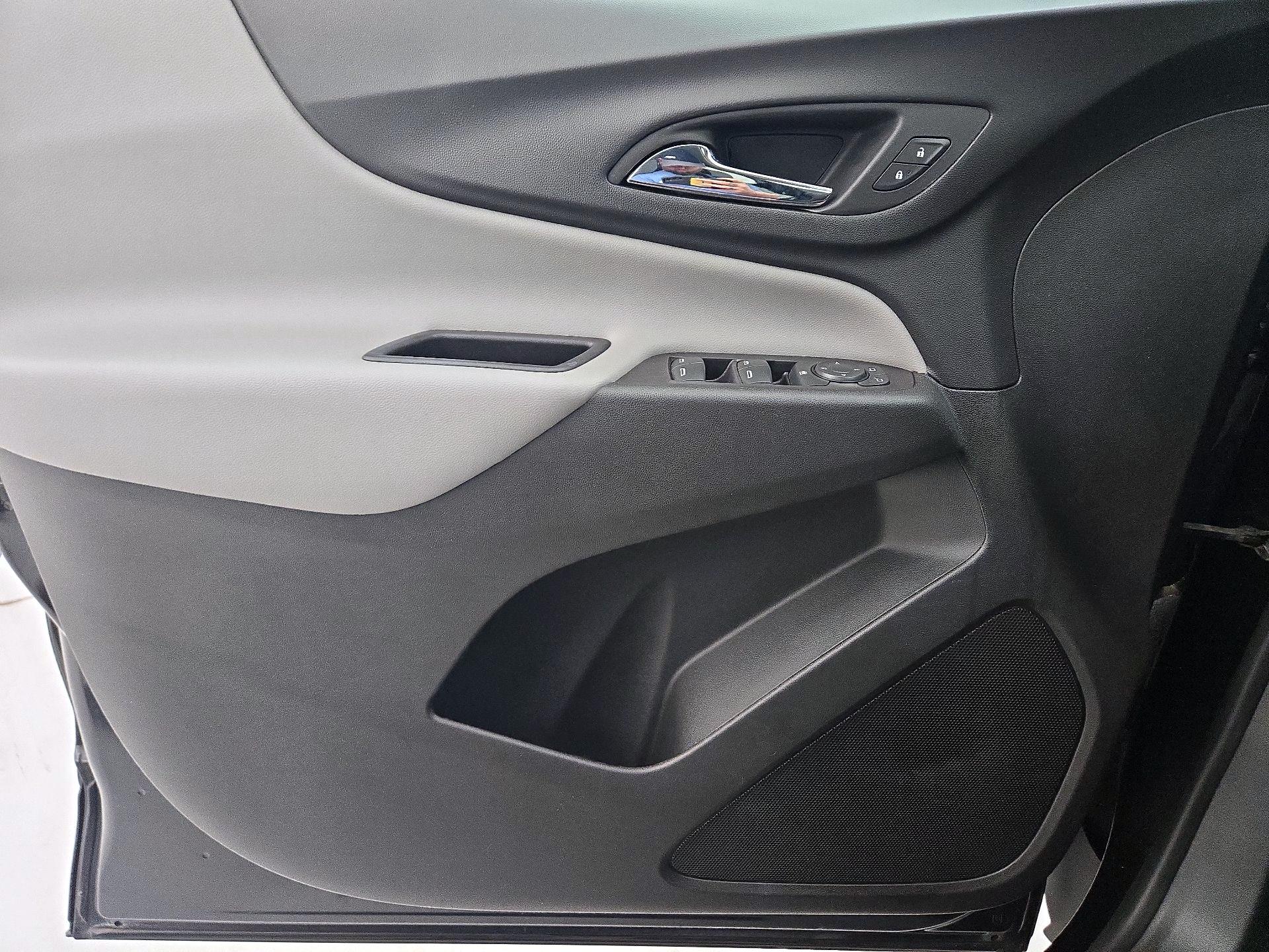 Thumbnail: 2022 Chevrolet Equinox - 12