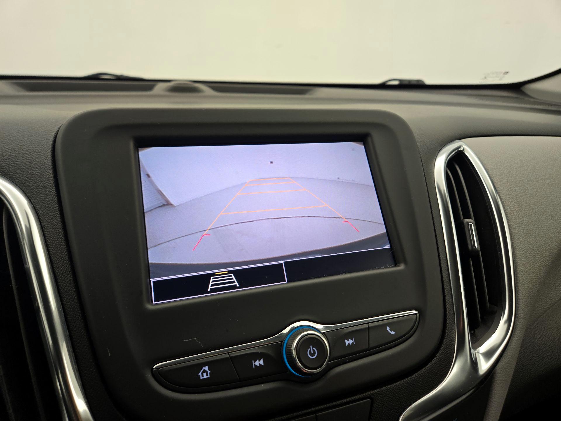 Thumbnail: 2022 Chevrolet Equinox - 14
