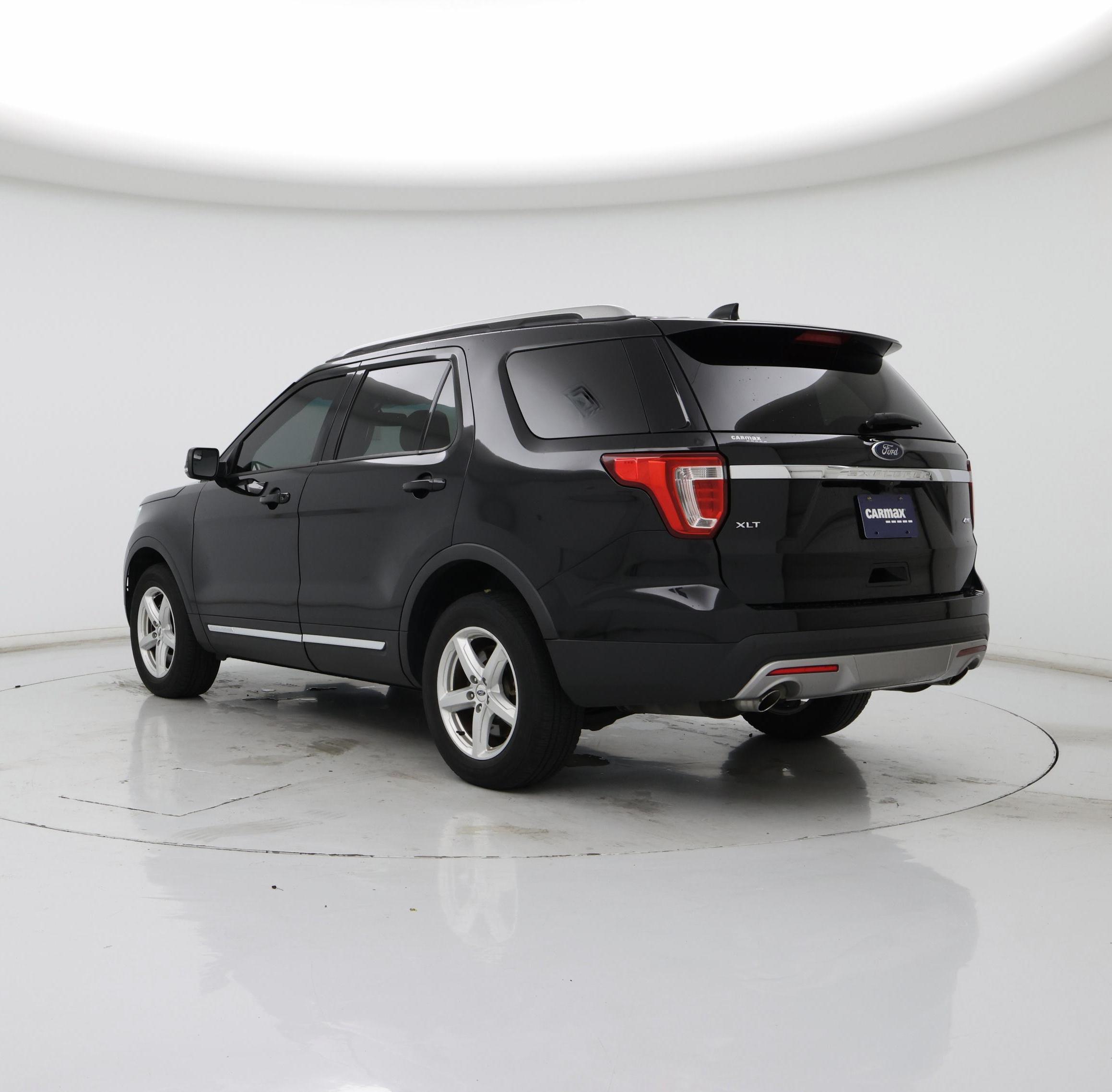 Thumbnail: 2016 Ford Explorer - 2
