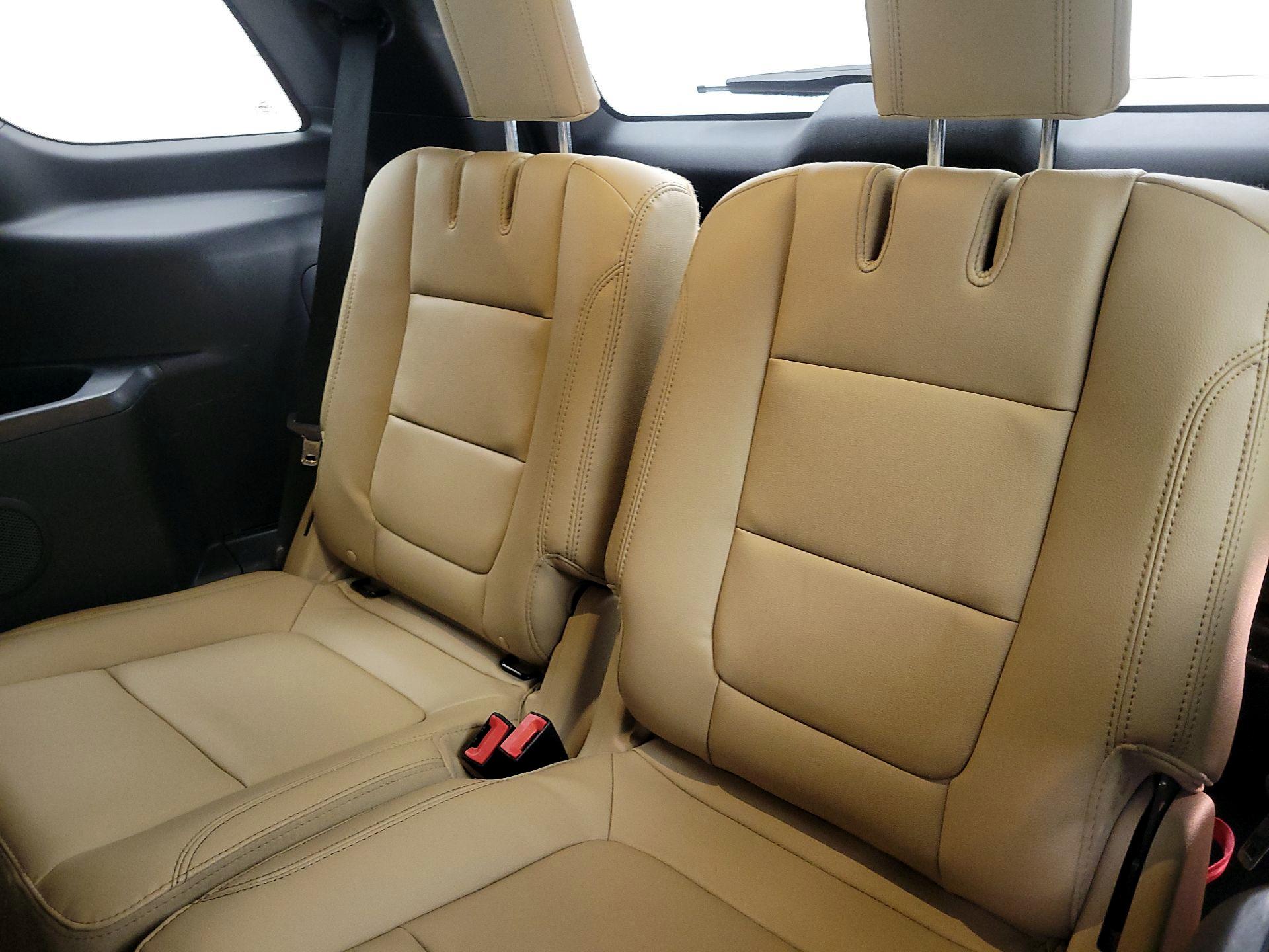 Thumbnail: 2016 Ford Explorer - 19