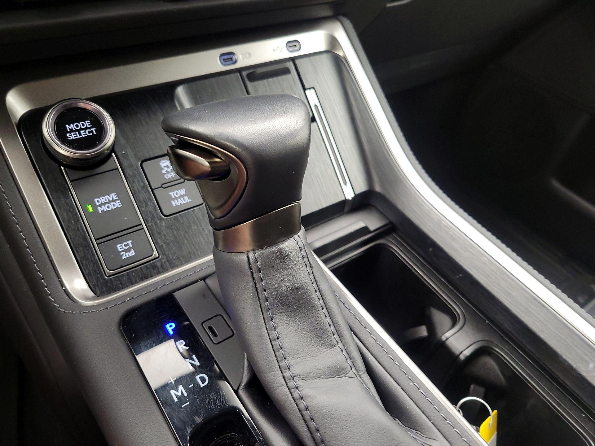 Thumbnail: 2024 Lexus GX - 15