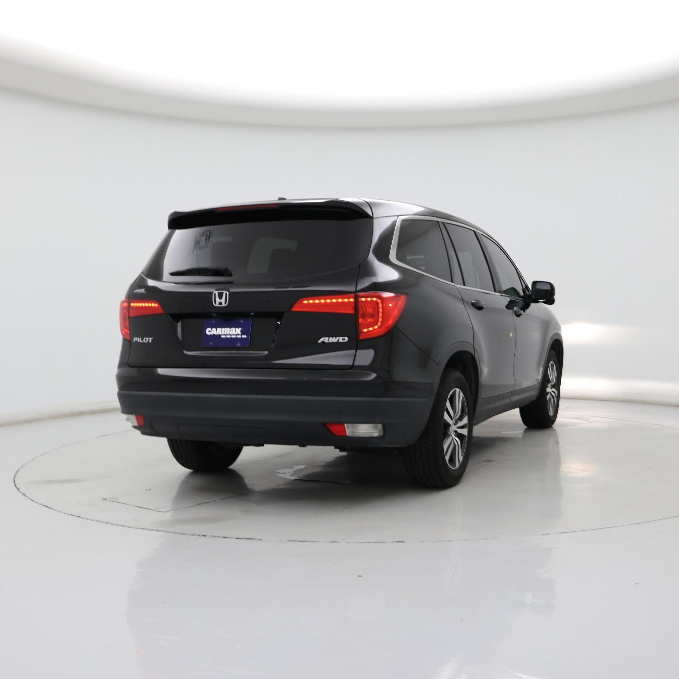 Thumbnail: 2016 Honda Pilot - 8
