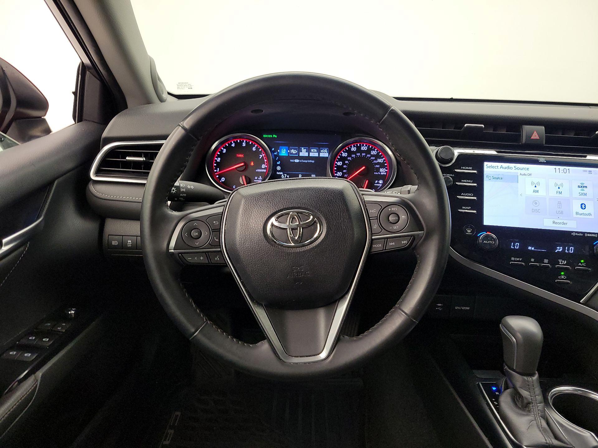 Thumbnail: 2018 Toyota Camry - 10