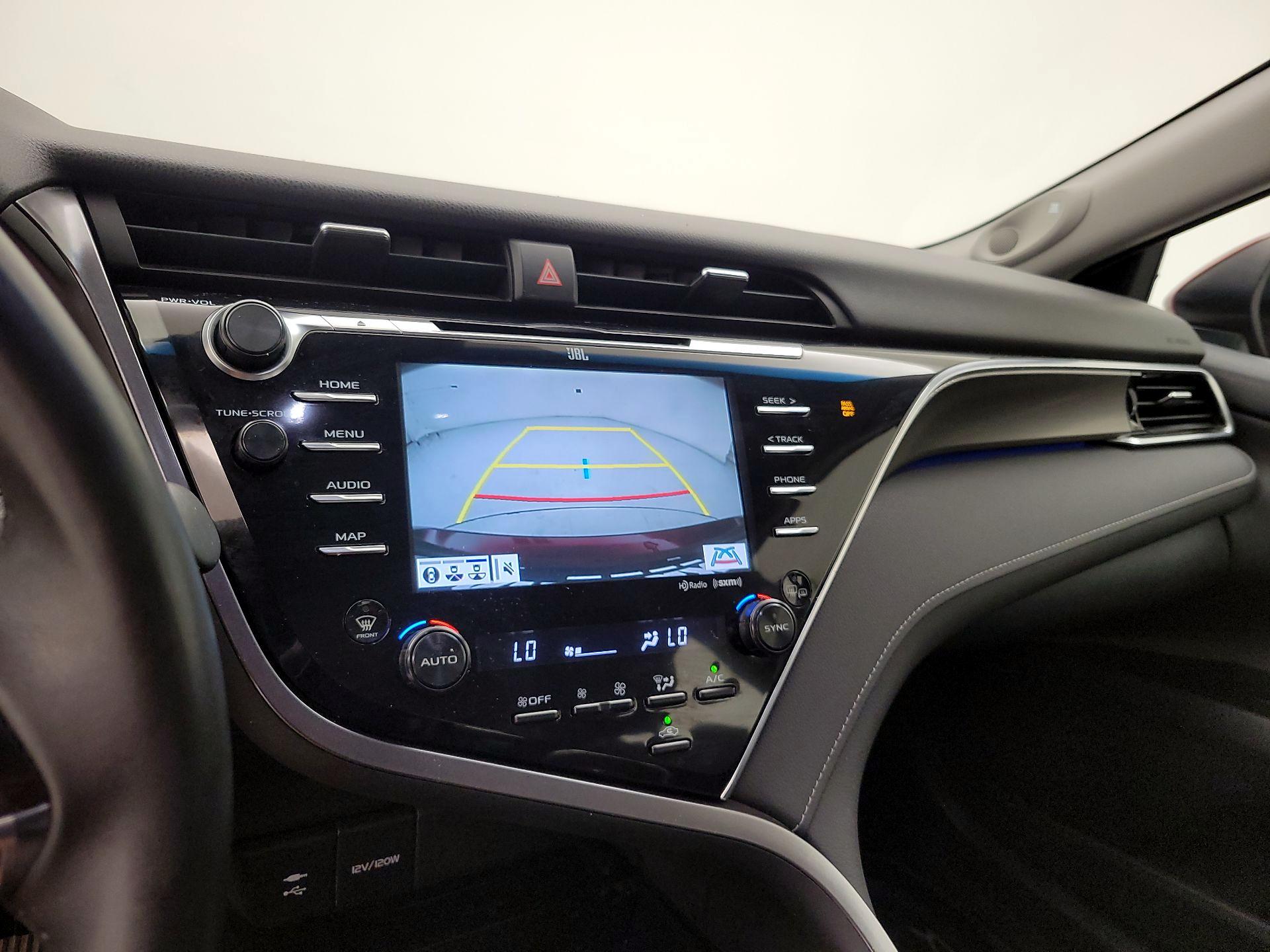 Thumbnail: 2018 Toyota Camry - 13